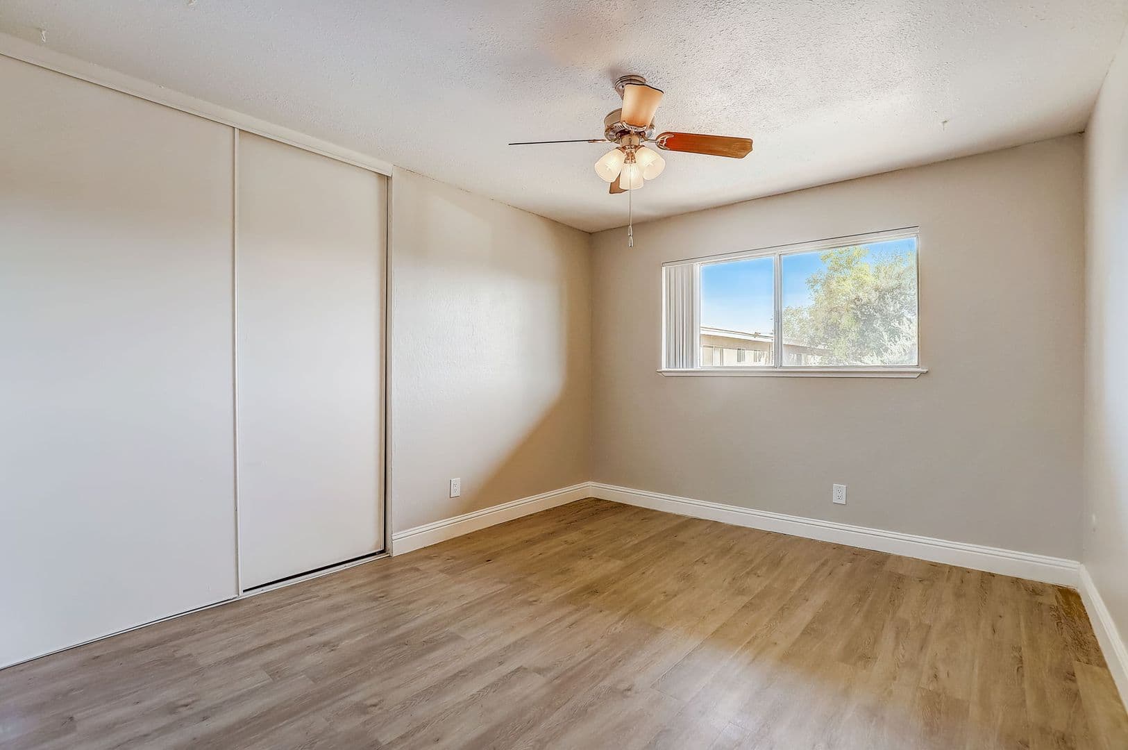 Sacramento Apartment: 3821 Marconi Ave