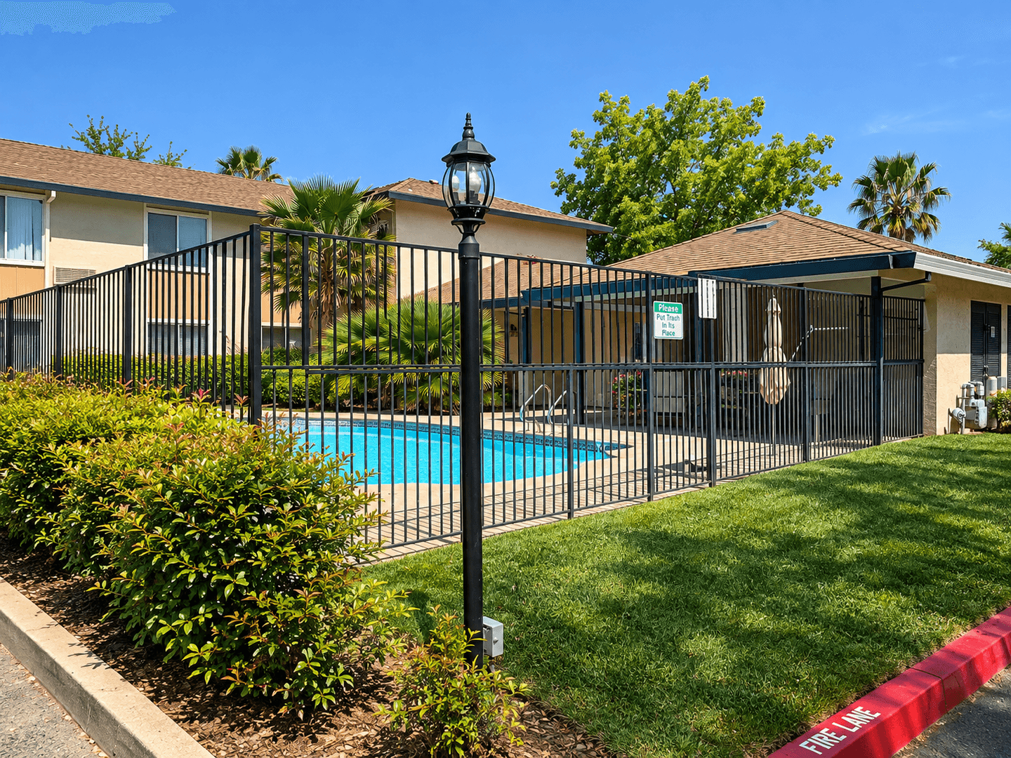 Sacramento Apartment: 1930 Wright Street