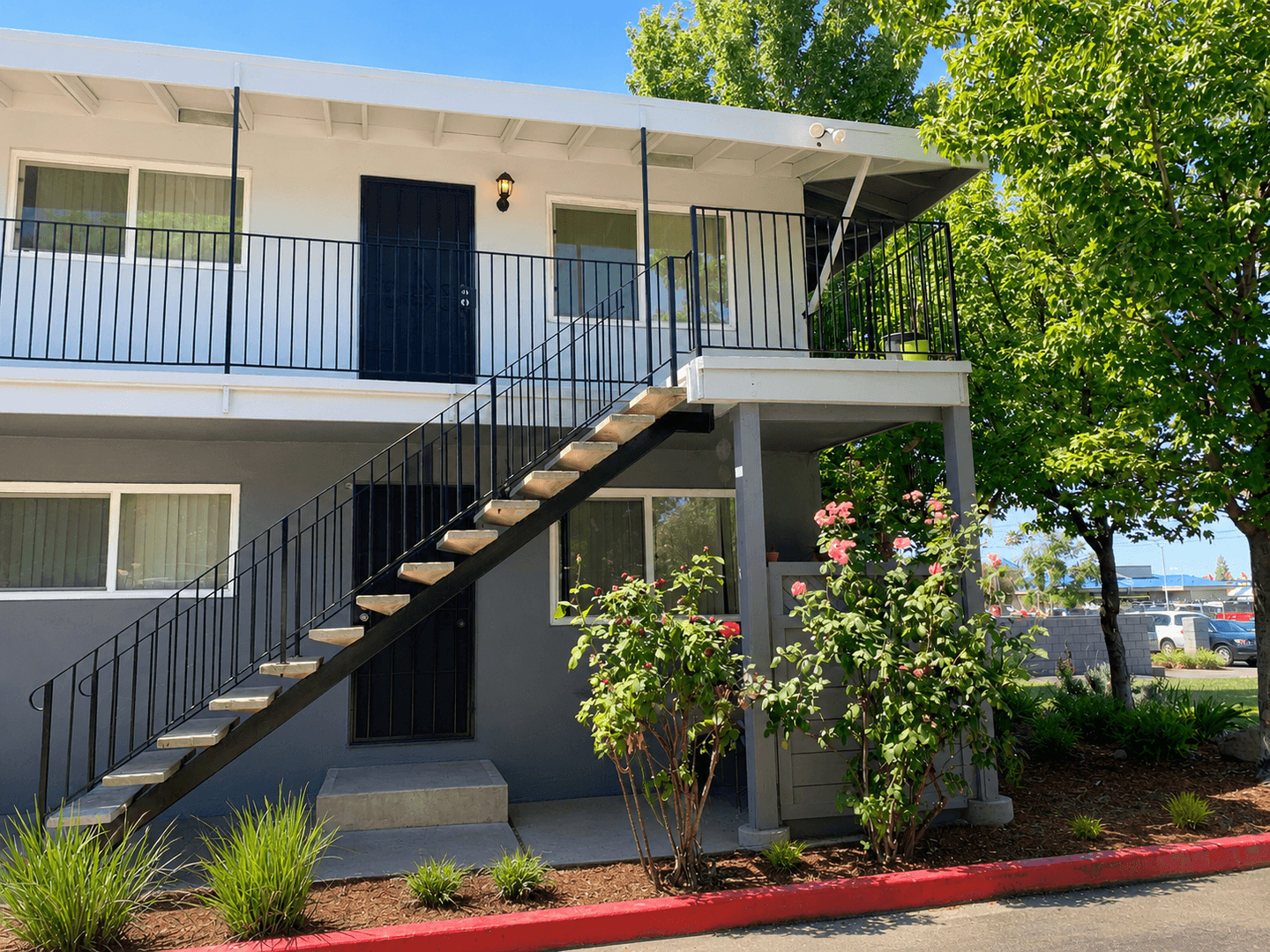 Sacramento Apartment: 5242 College Oaks Dr