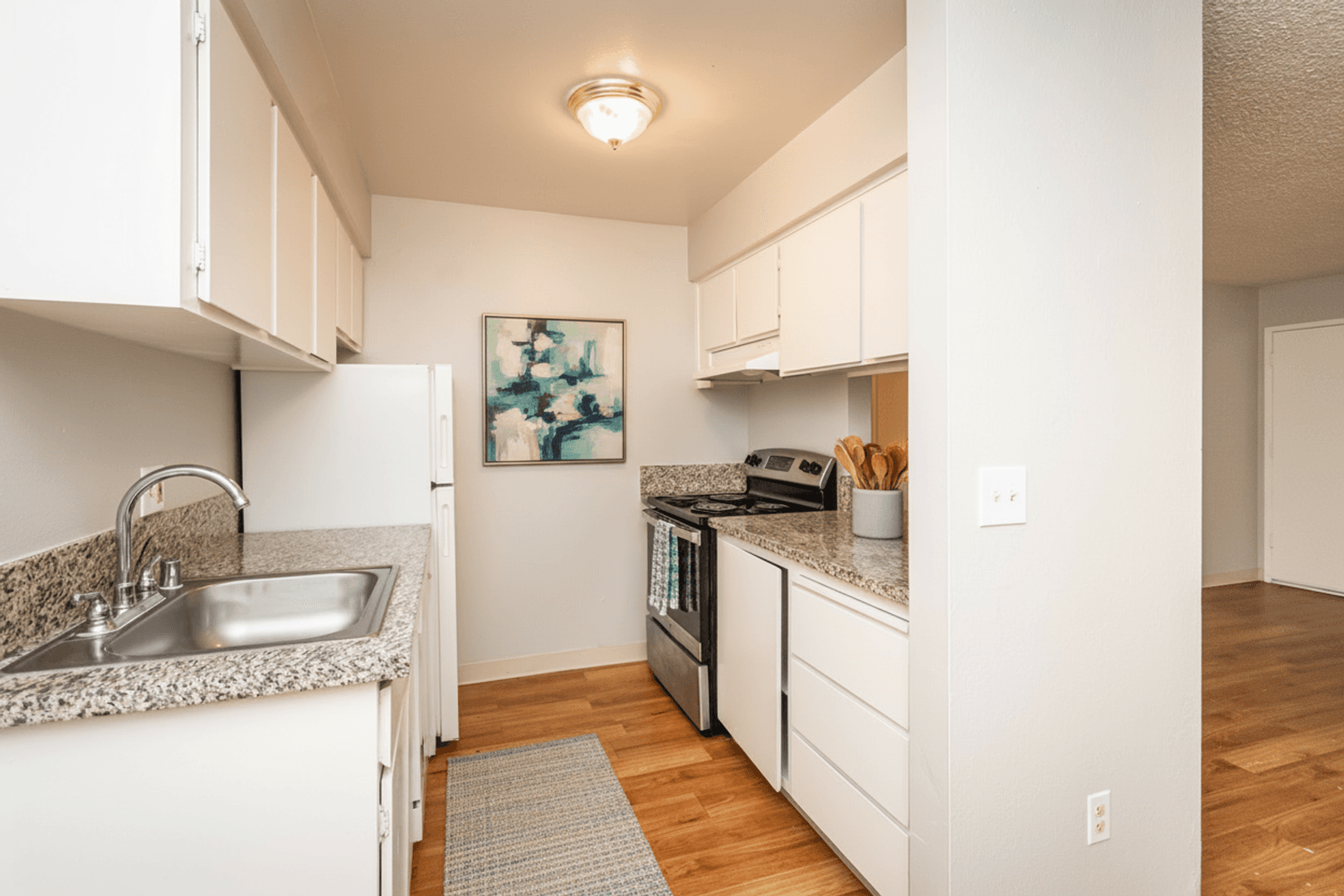 Rancho Cordova Apartment: 2850 La Loma Drive