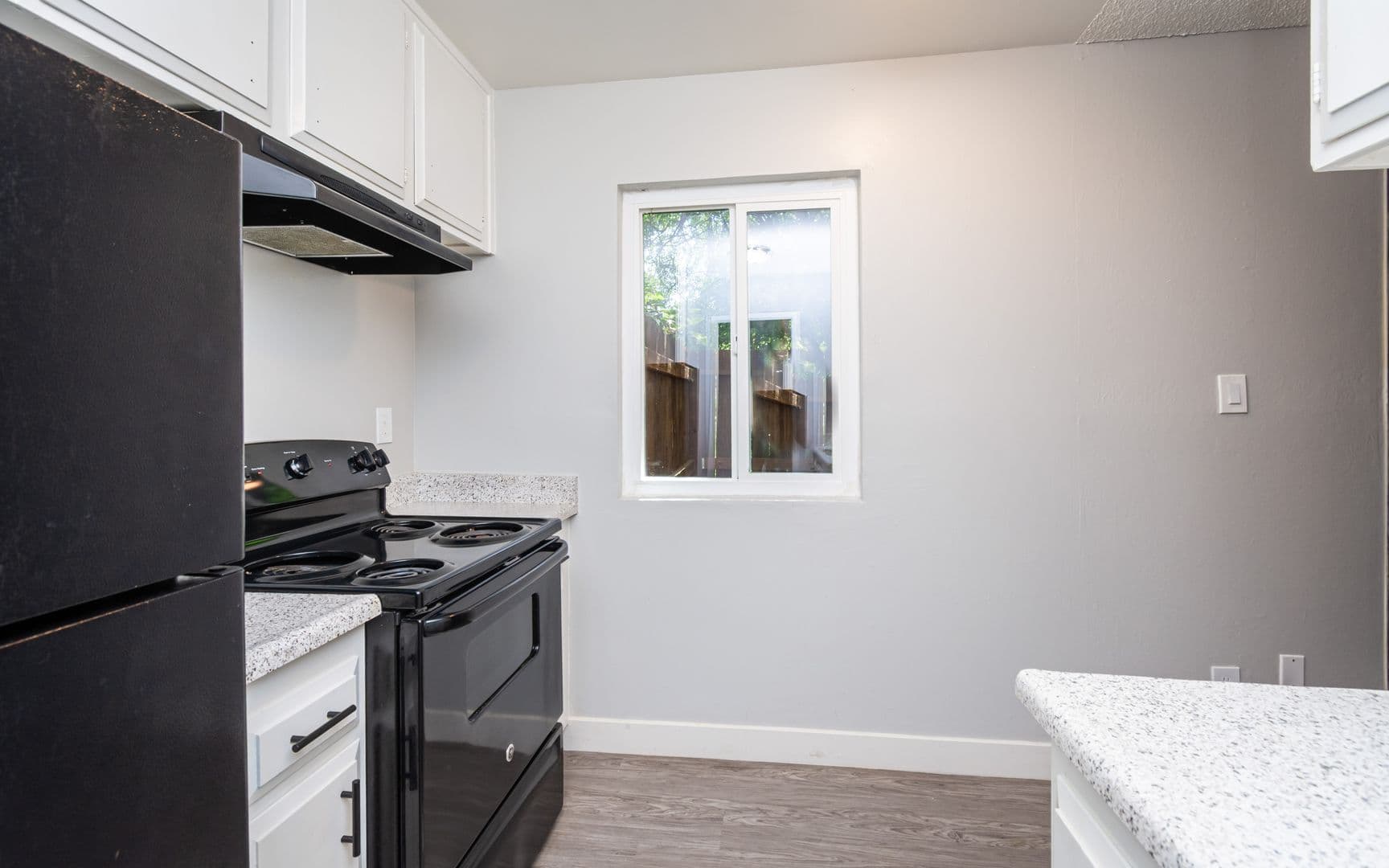 Sacramento Apartment: 2807 Elvyra Way