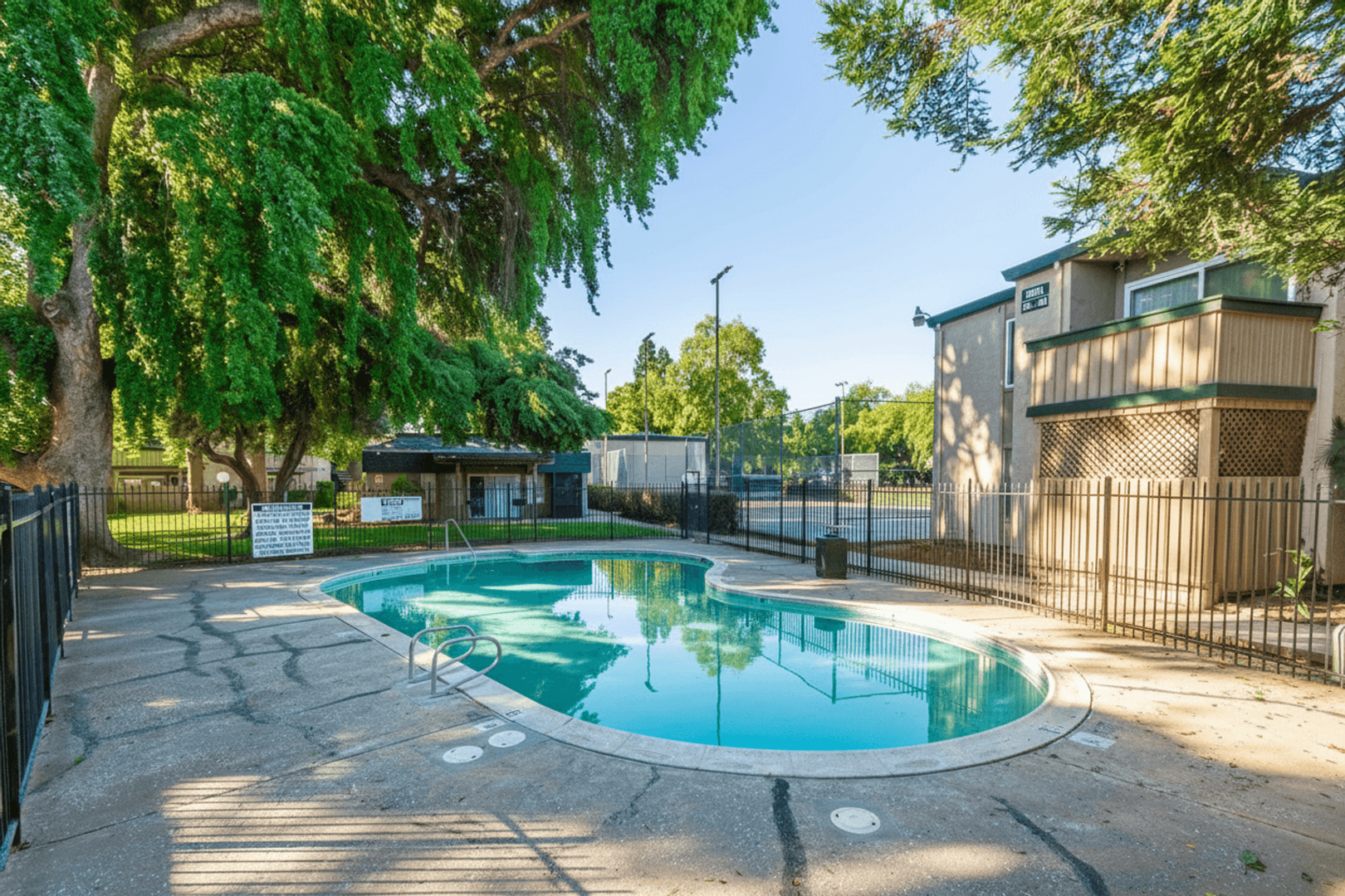Rancho Cordova Apartment: 2850 La Loma Drive