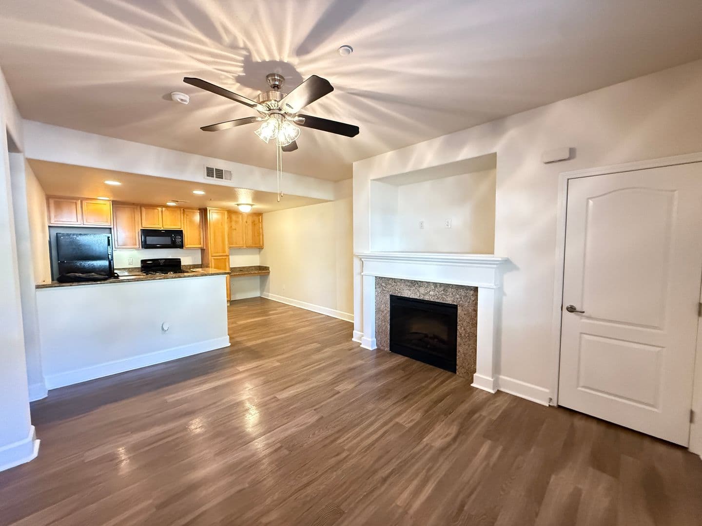Roseville Apartment: 1501 Secret Ravine Pkwy