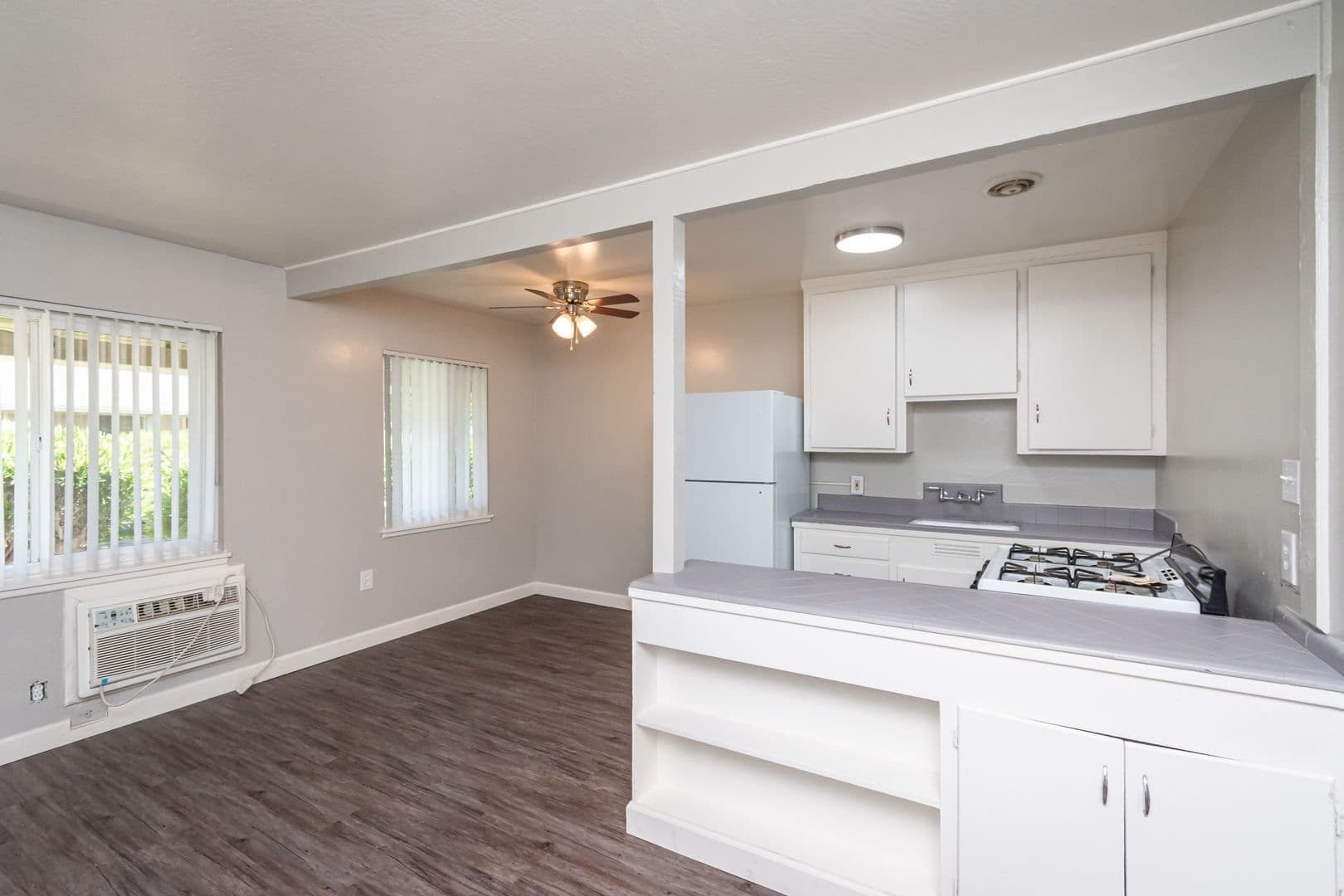 Sacramento Apartment: 2850 Darwin St