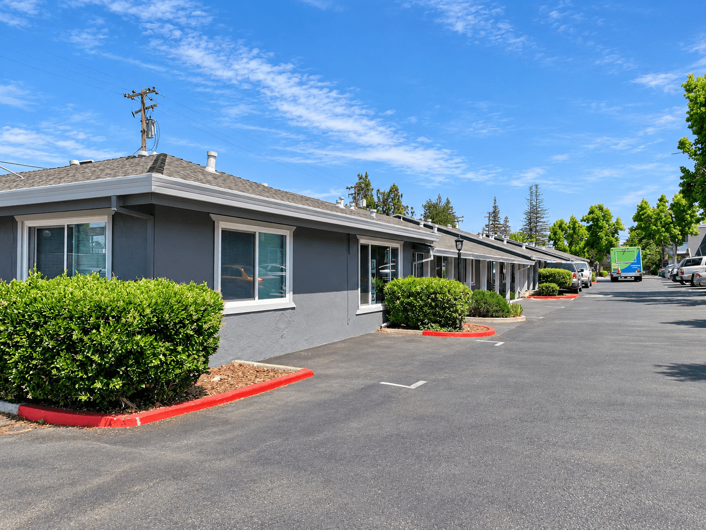 Carmichael Apartment: 5914 Stanley Ave
