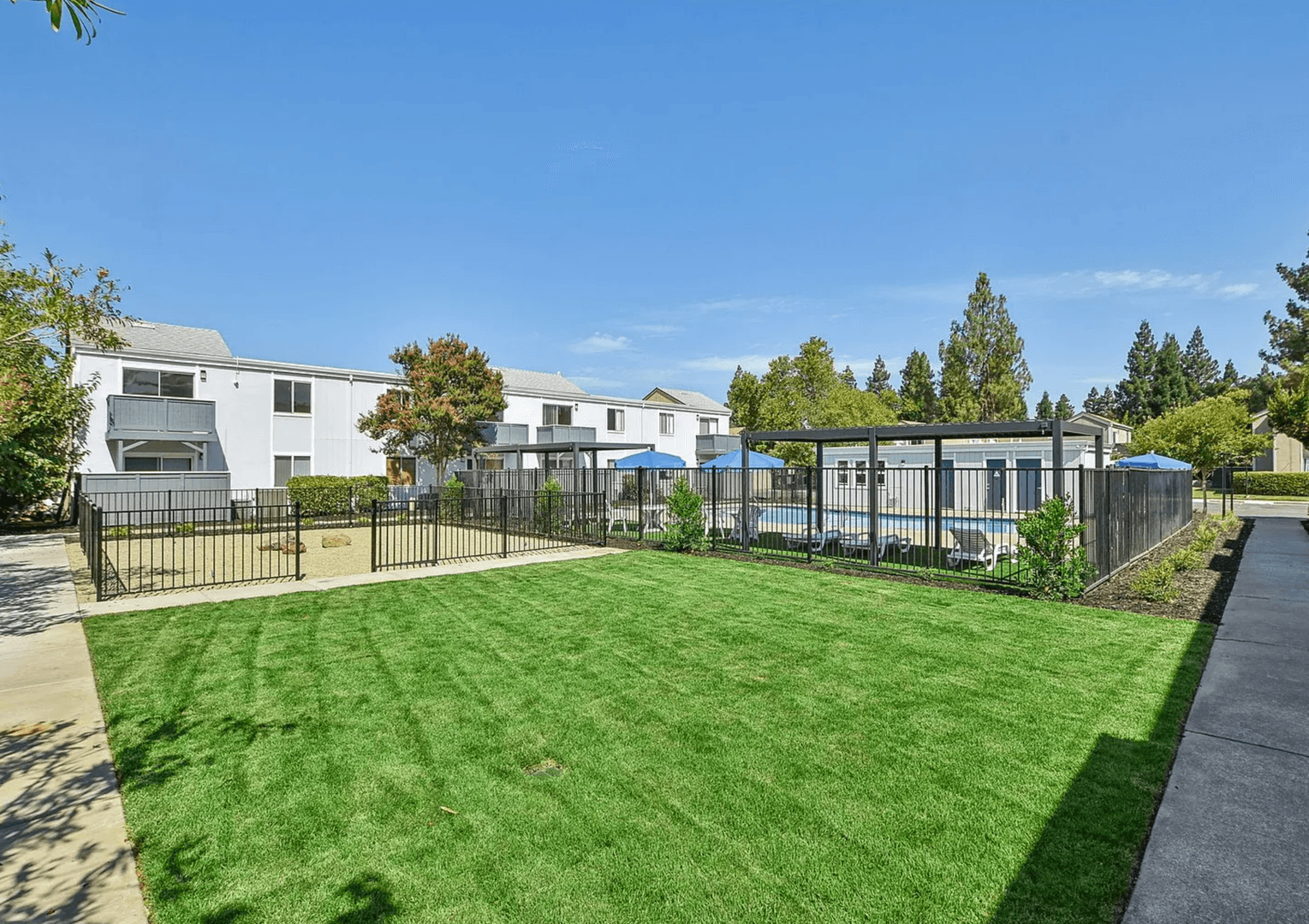 Sacramento Apartment: 3690 S. Port Drive