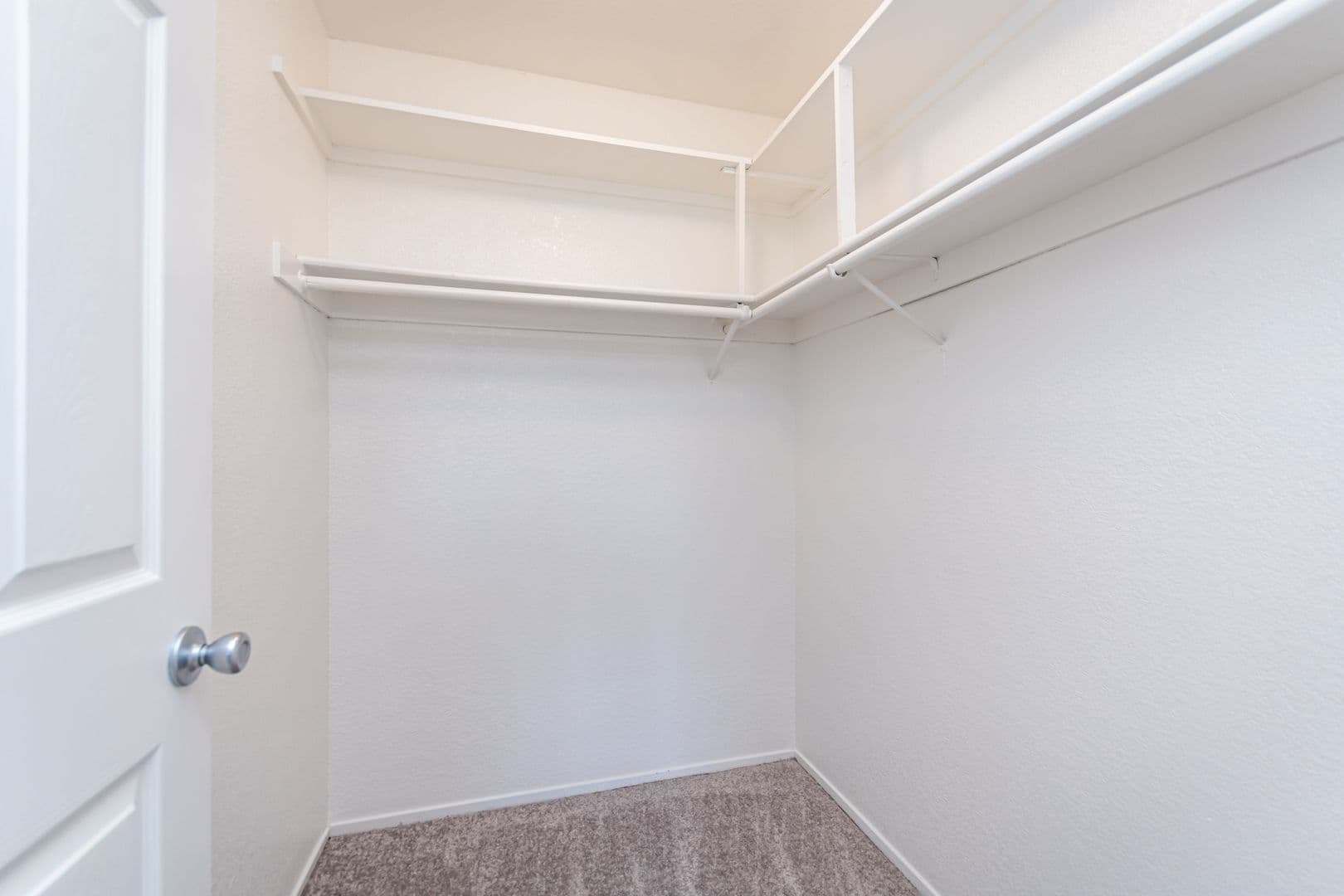 Sacramento Apartment: 4930 College Oak Dr