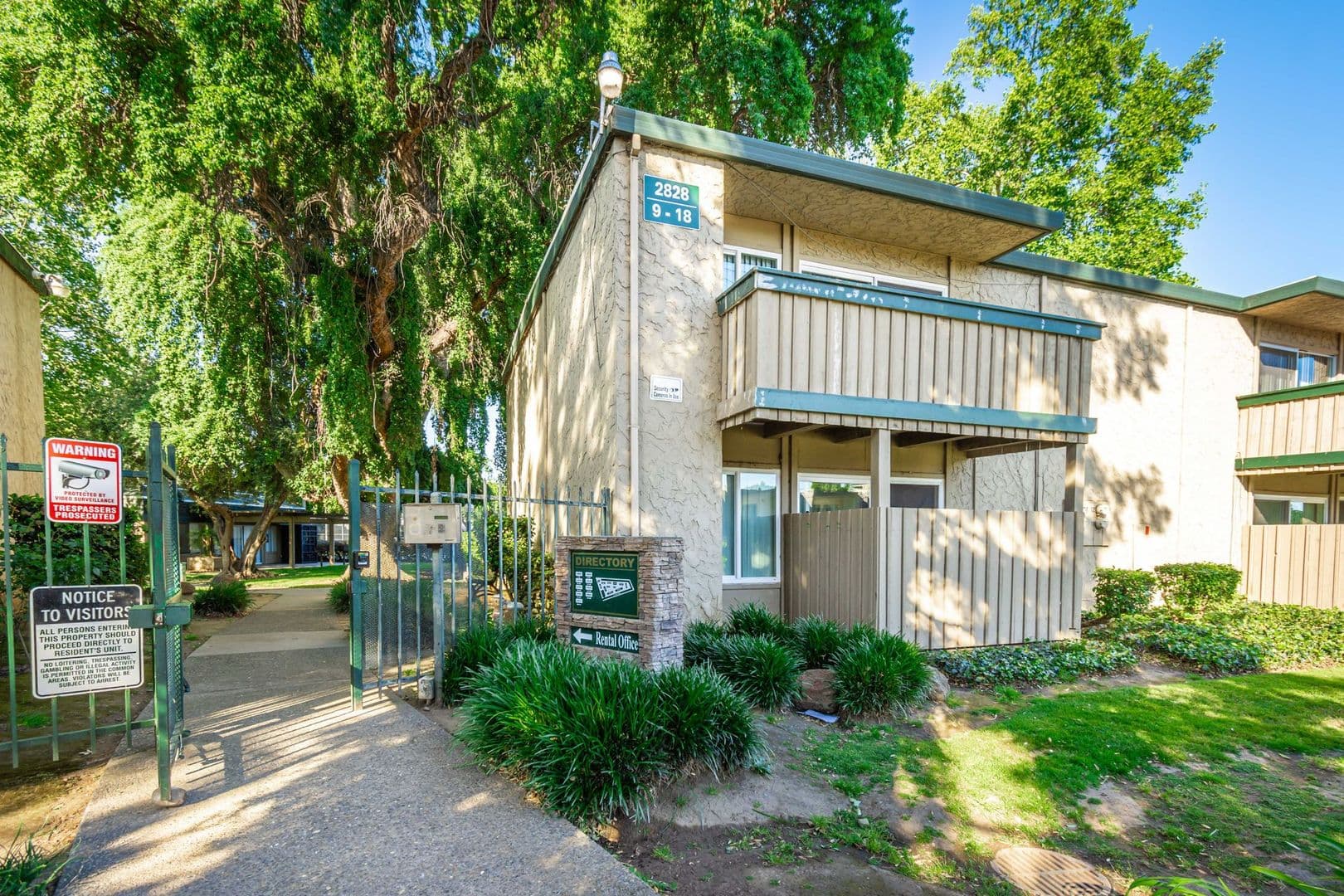 Rancho Cordova Apartment: 2850 La Loma Drive