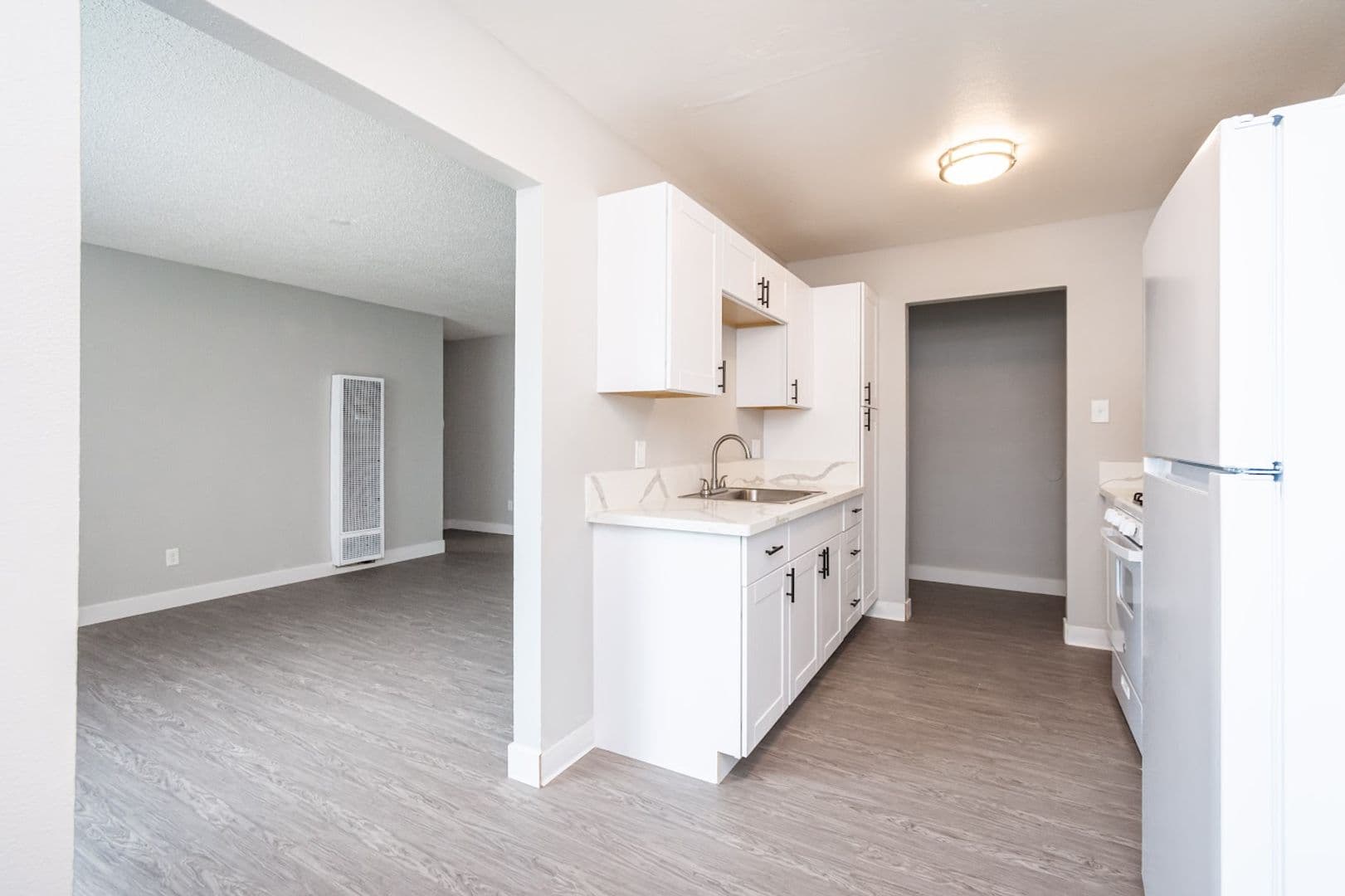 Sacramento Apartment: 3129 Trussel Way
