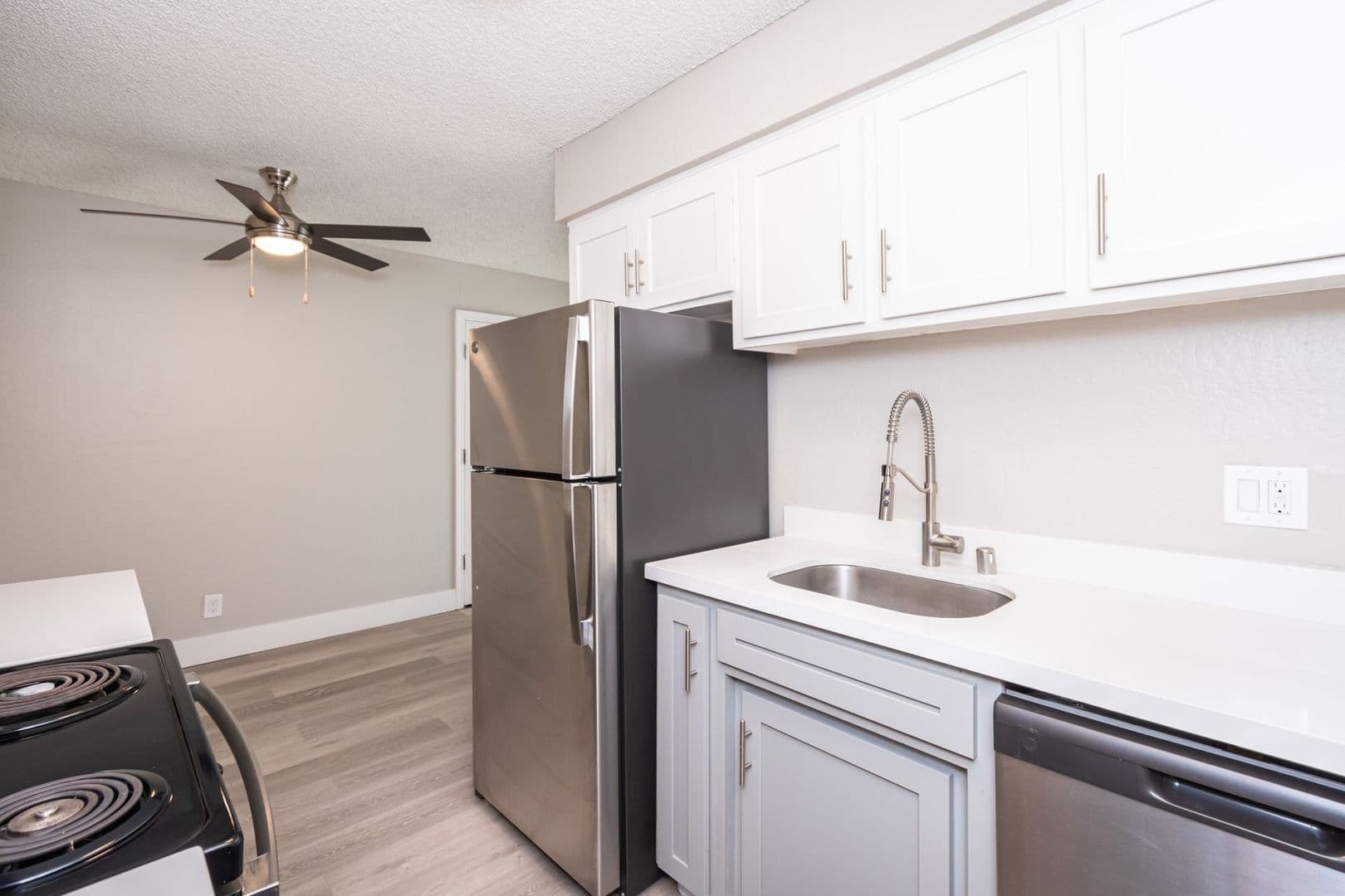 Sacramento Apartment: 2257 Hurley Way