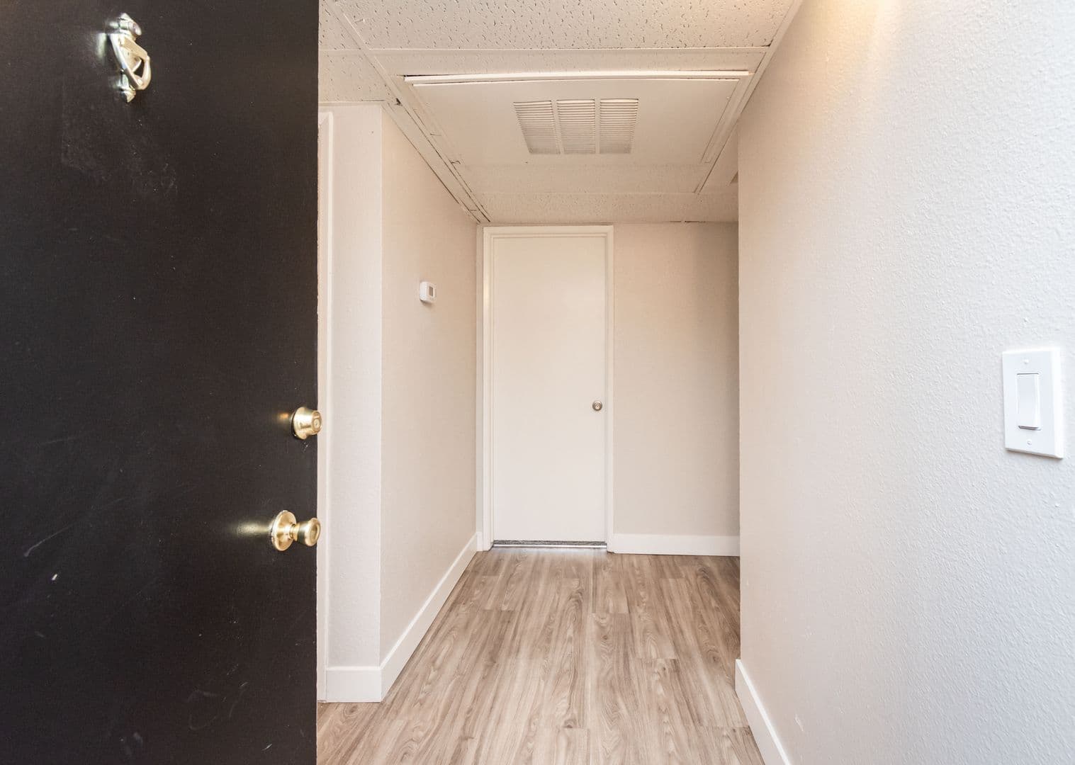 Sacramento Apartment: 2025 28th Street
