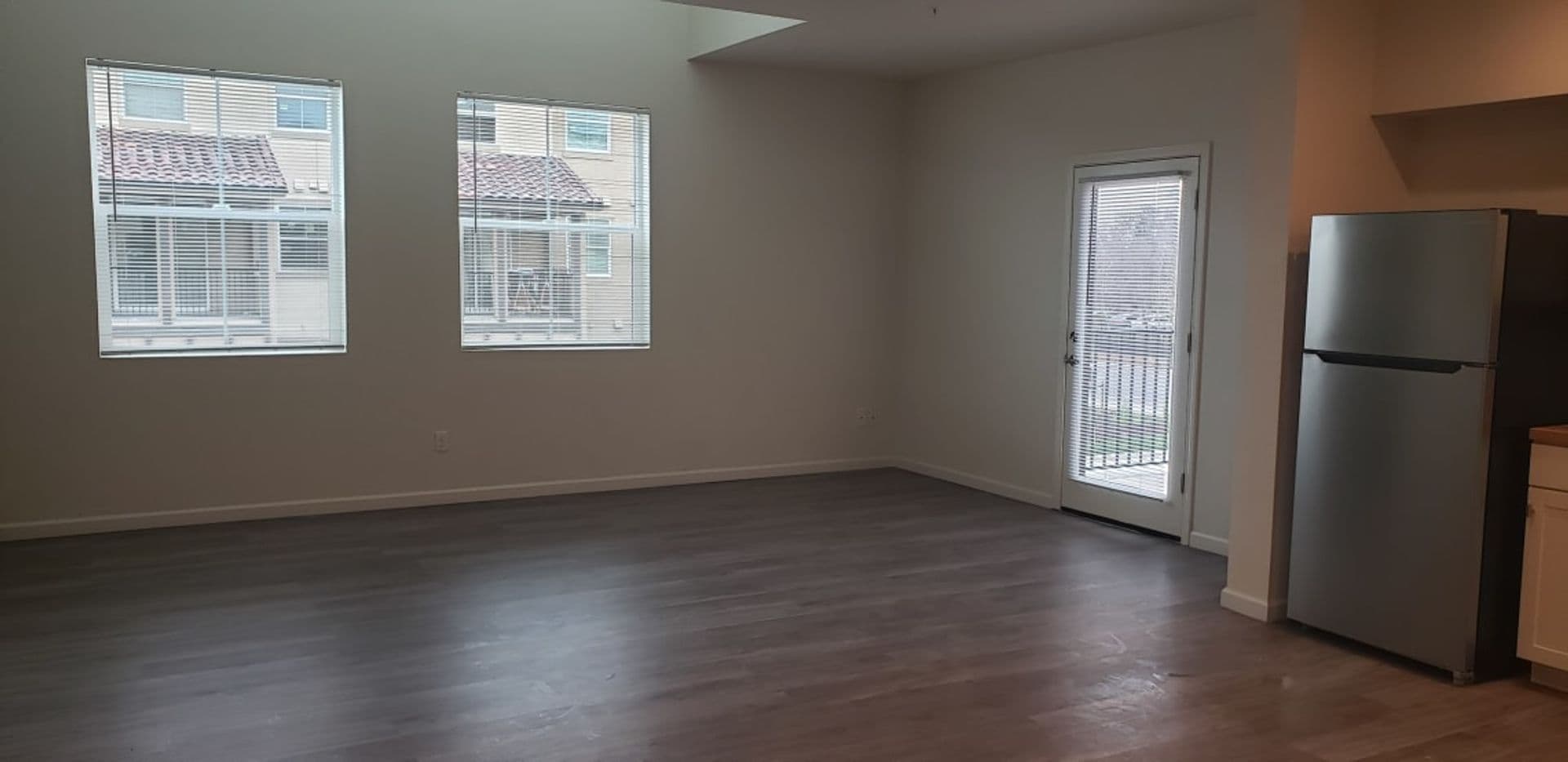 Elk Grove Apartment: 10371 Bruceville Rd