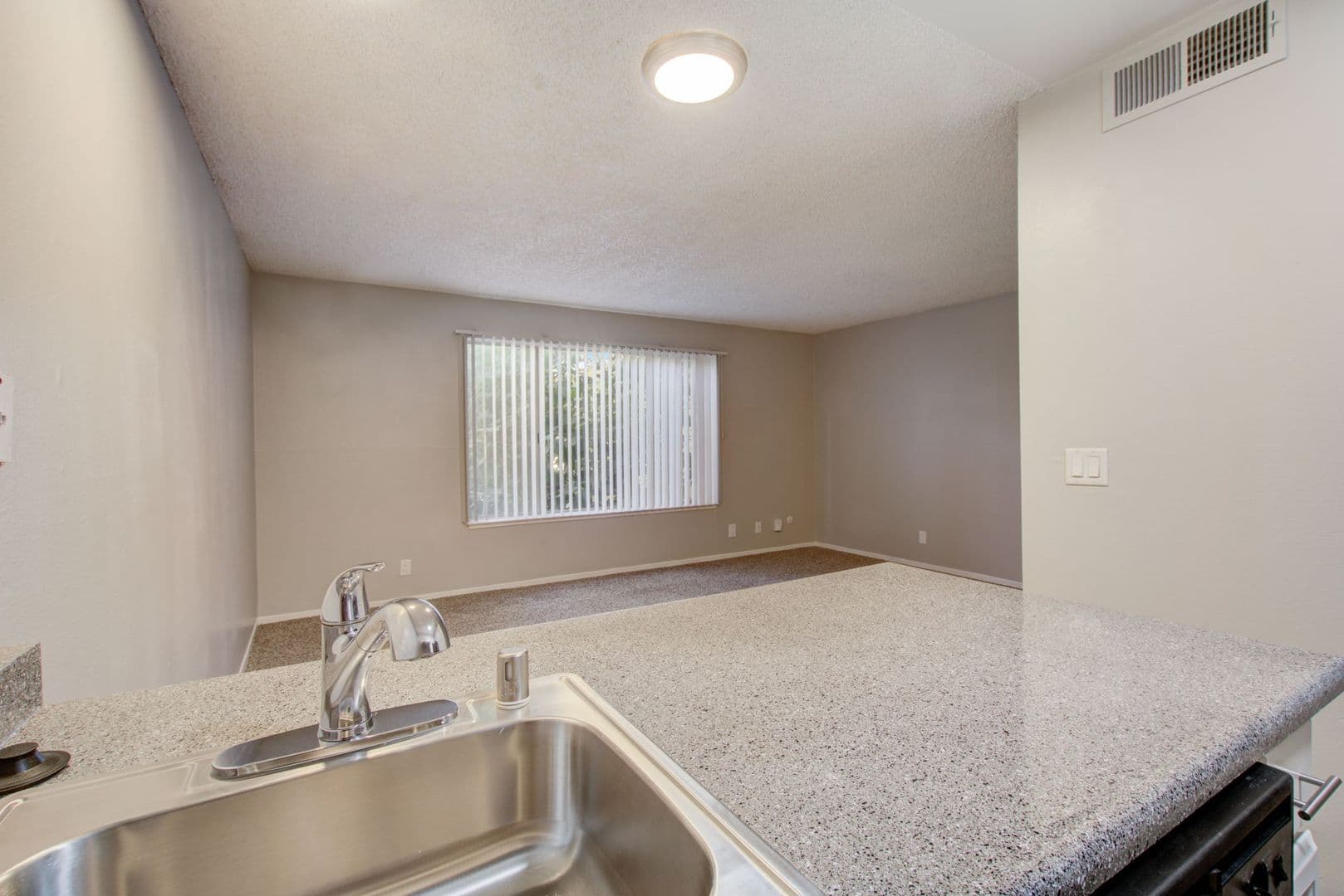 Sacramento Apartment: 2025 28th Street