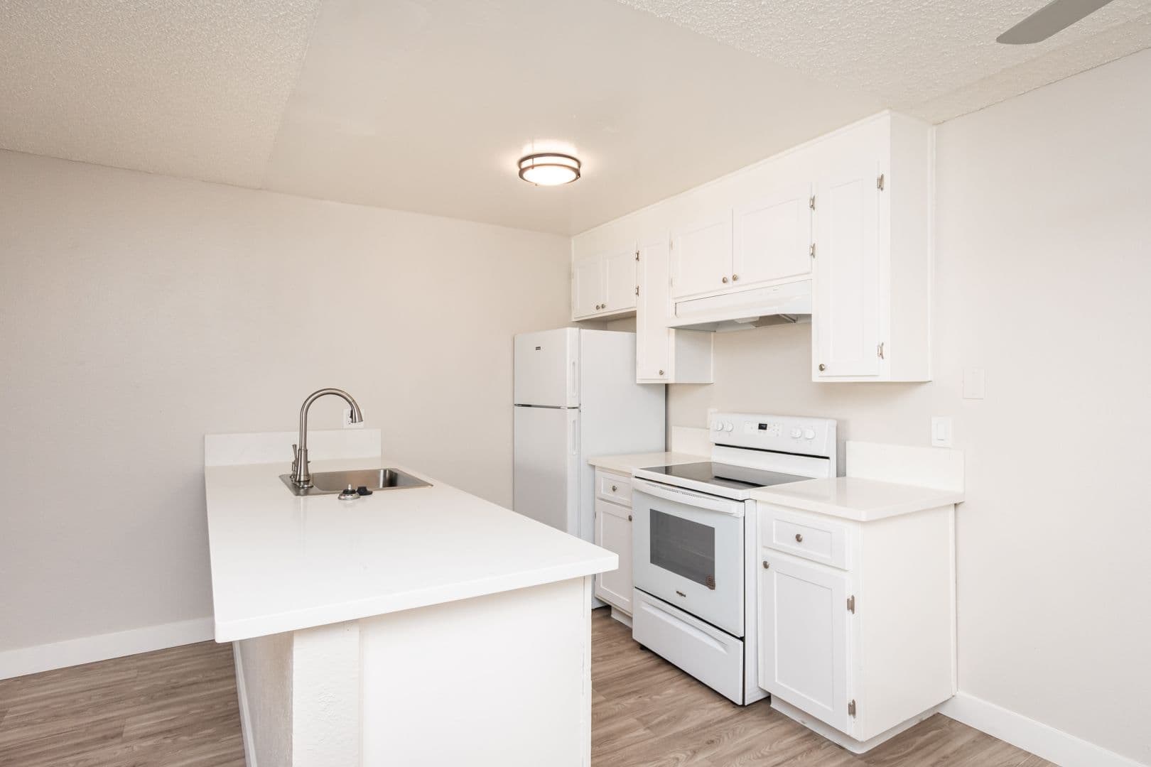 Sacramento Apartment: 2025 28th Street