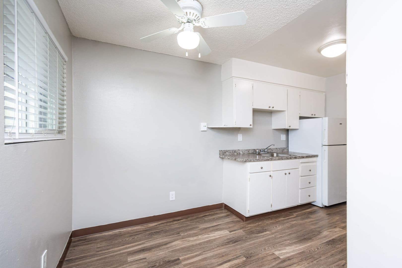 Sacramento Apartment: 5119 Hillsdale Blvd