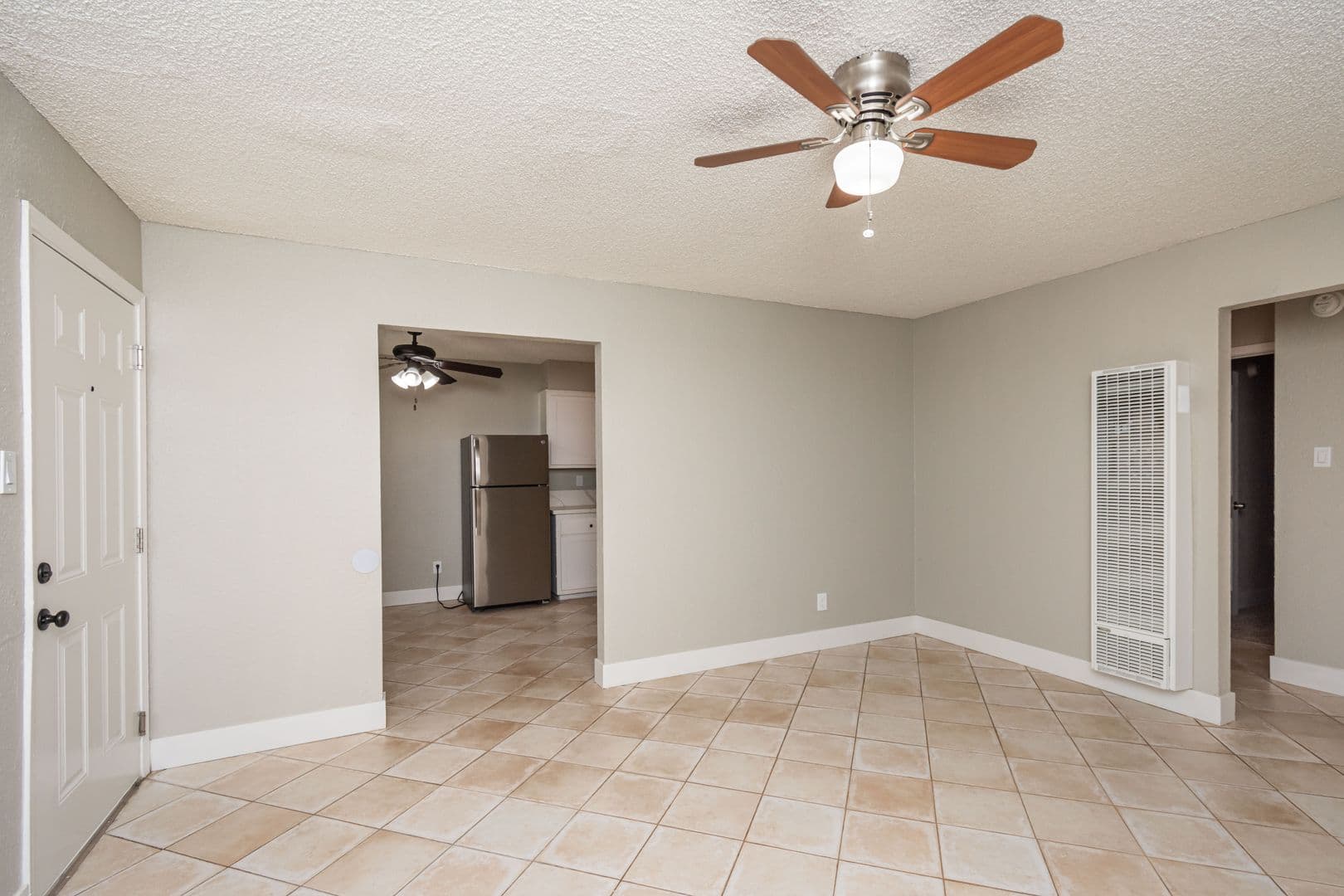 Sacramento Apartment: 1580 Morse Avenue