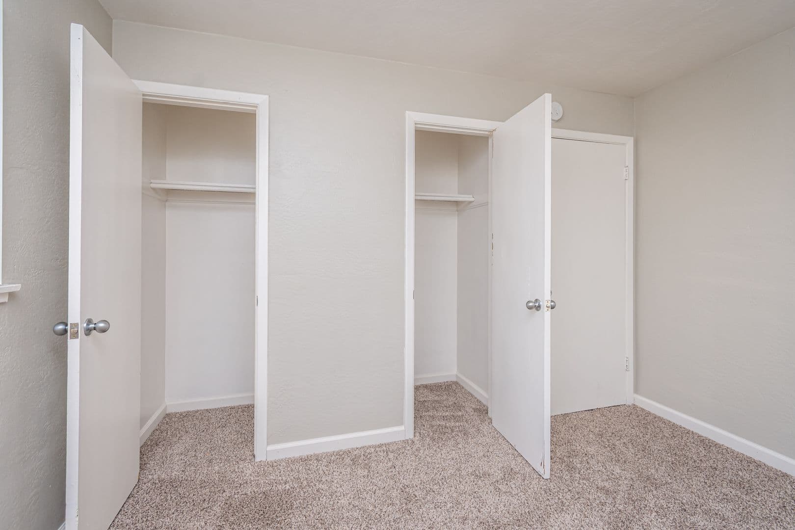 Sacramento Apartment: 801 McClatchy Way