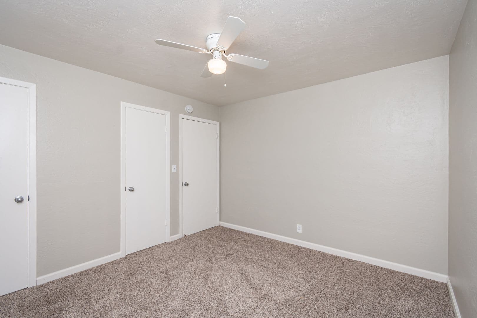 Sacramento Apartment: 801 McClatchy Way