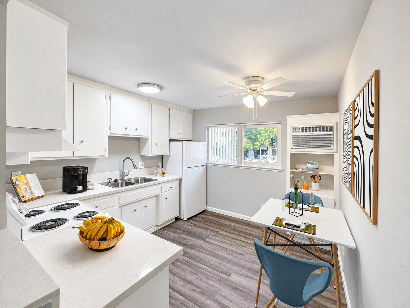 Sacramento Apartment: 2823 El Camino Ave