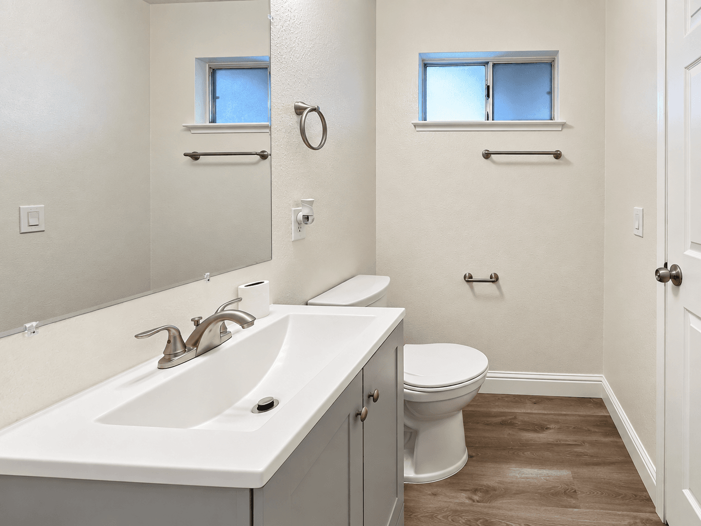 Sacramento Apartment: 1930 Wright Street