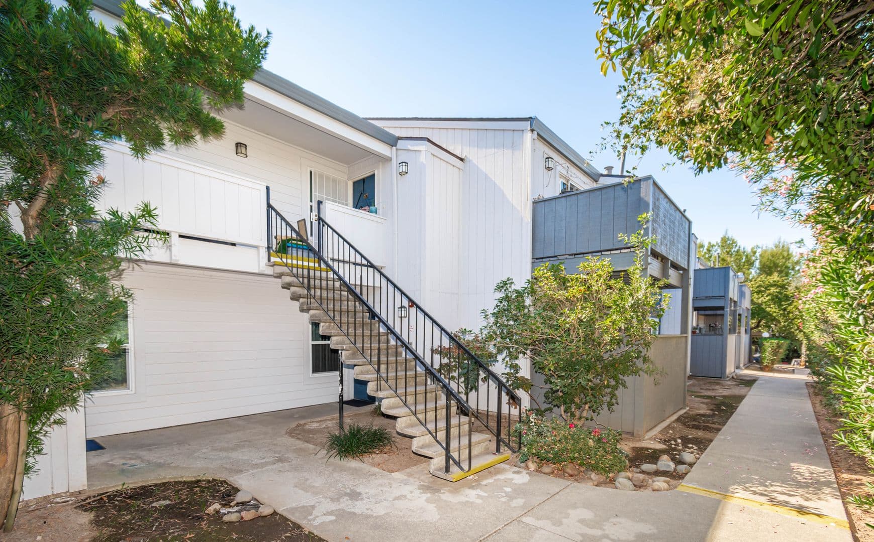 North Highlands Apartment: 4146 Madison Ave