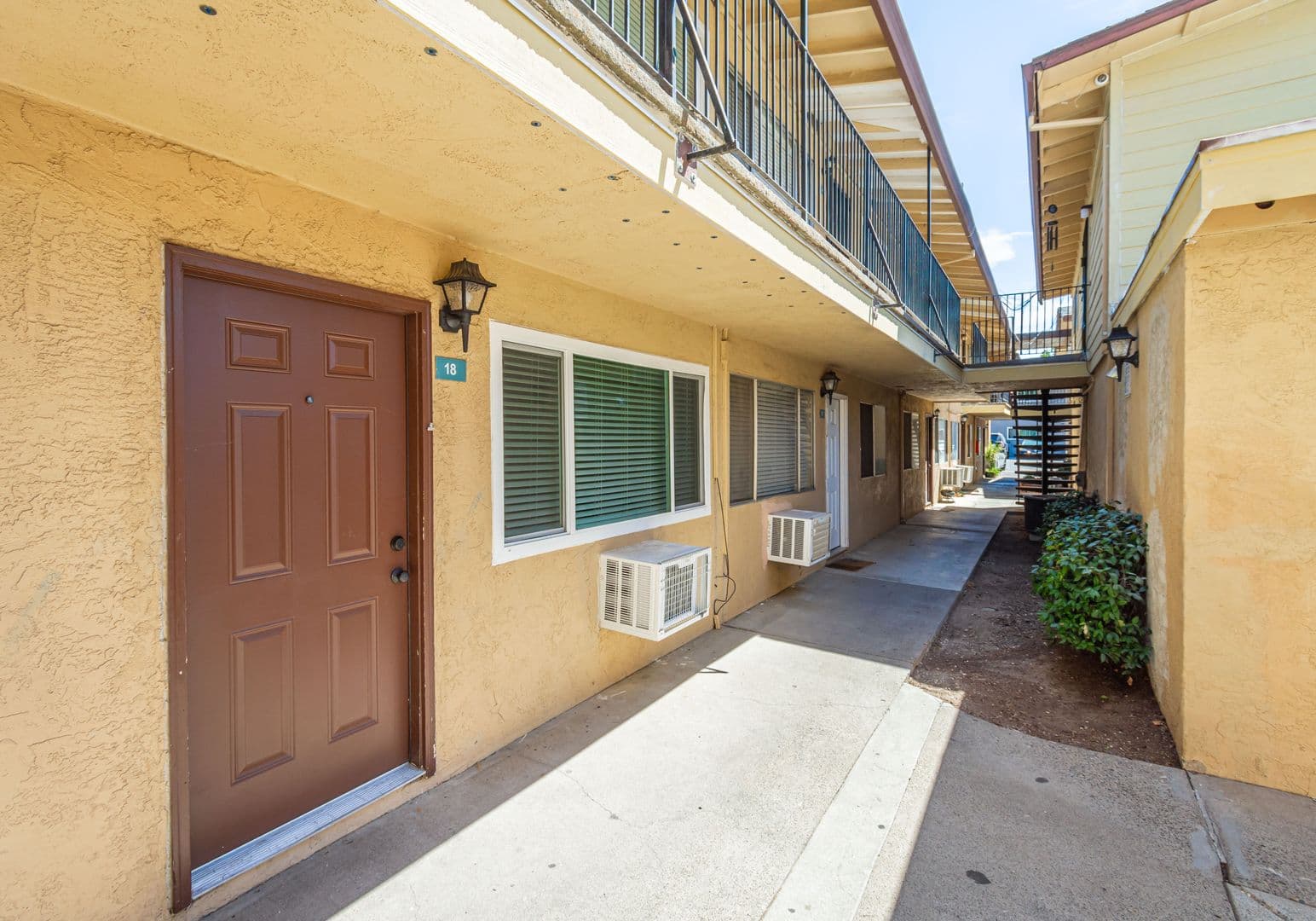 Sacramento Apartment: 1580 Morse Avenue