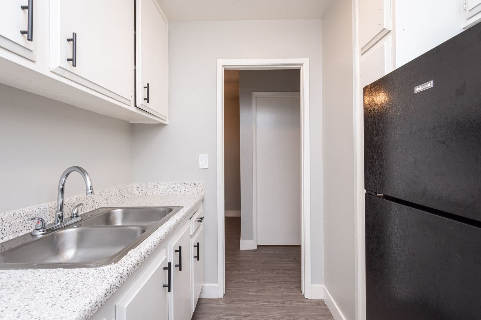 Sacramento Apartment: 2807 Elvyra Way