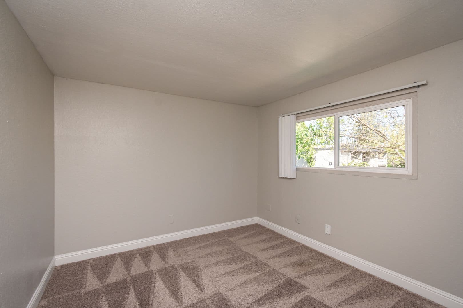 Carmichael Apartment: 5801 Winding Way