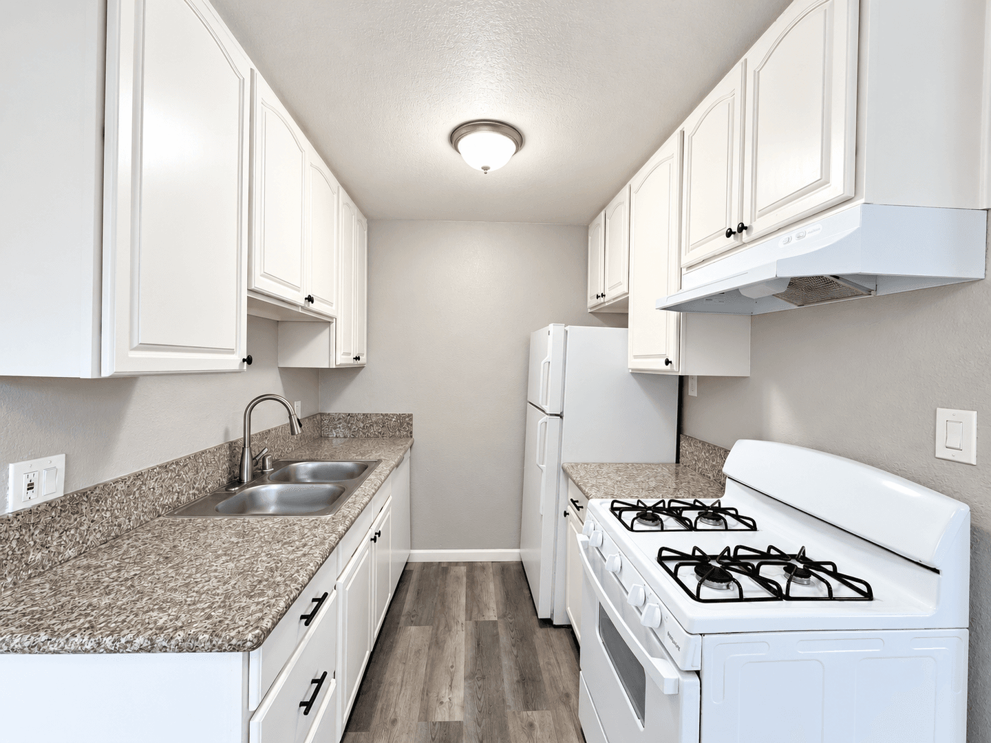 Sacramento Apartment: 2512 Edison Ave