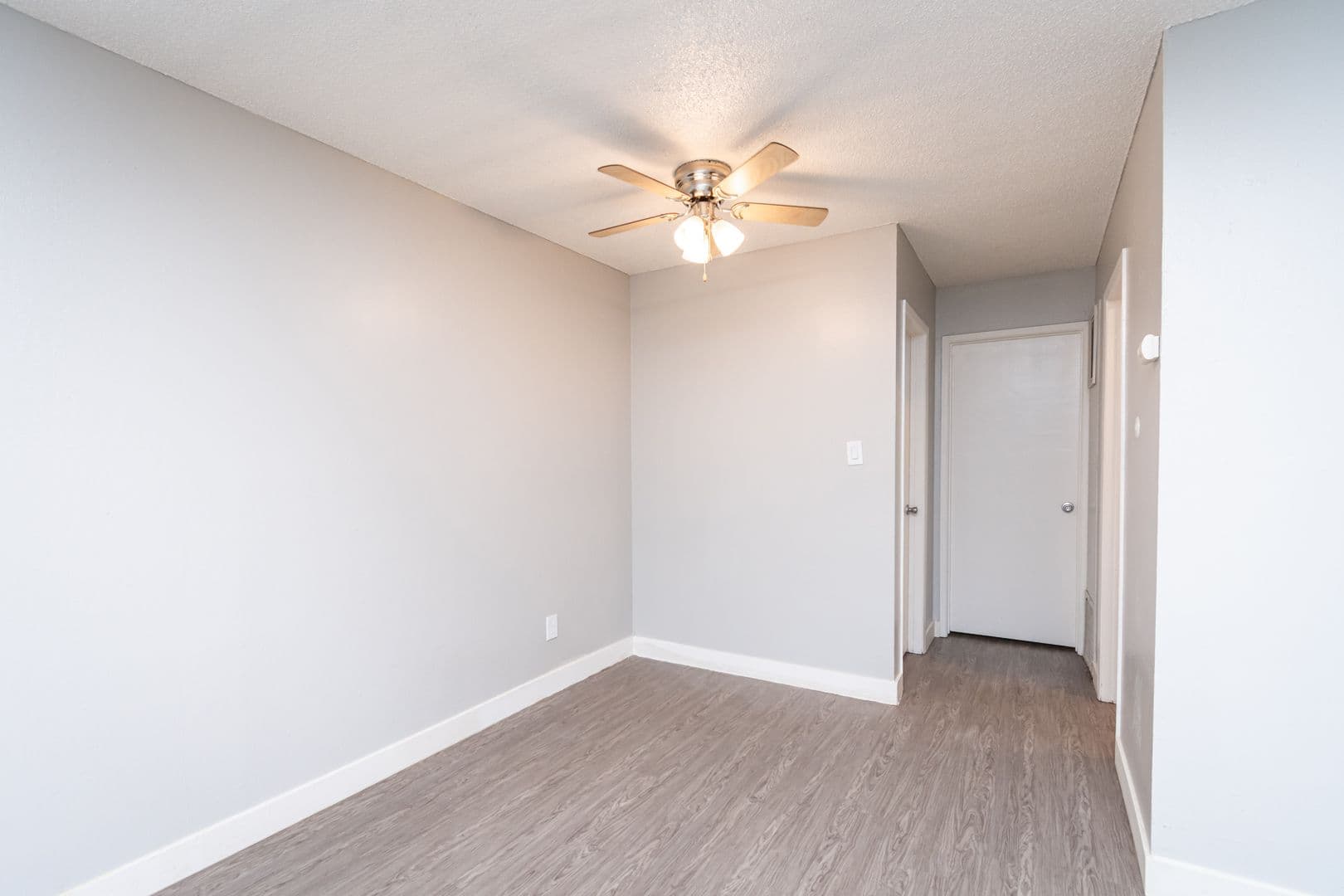 Sacramento Apartment: 2807 Elvyra Way
