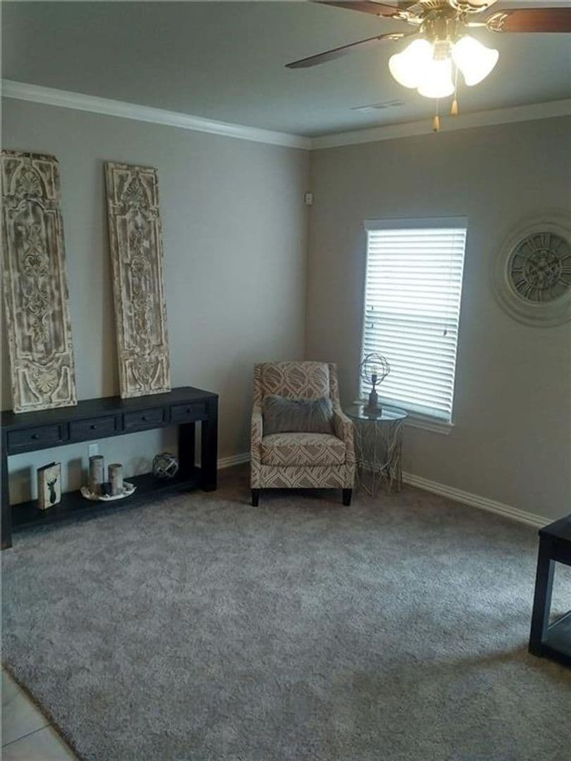 Rogers Apartment: 2725 - 2731 Kilimanjaro