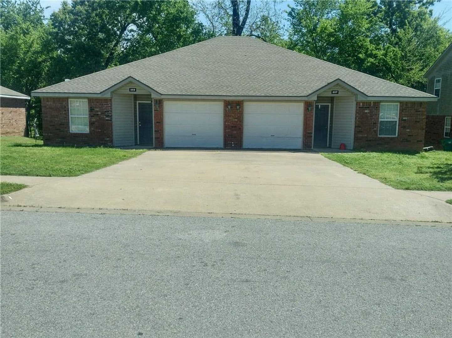 Centerton Apartment: 255 - 257 Graystone