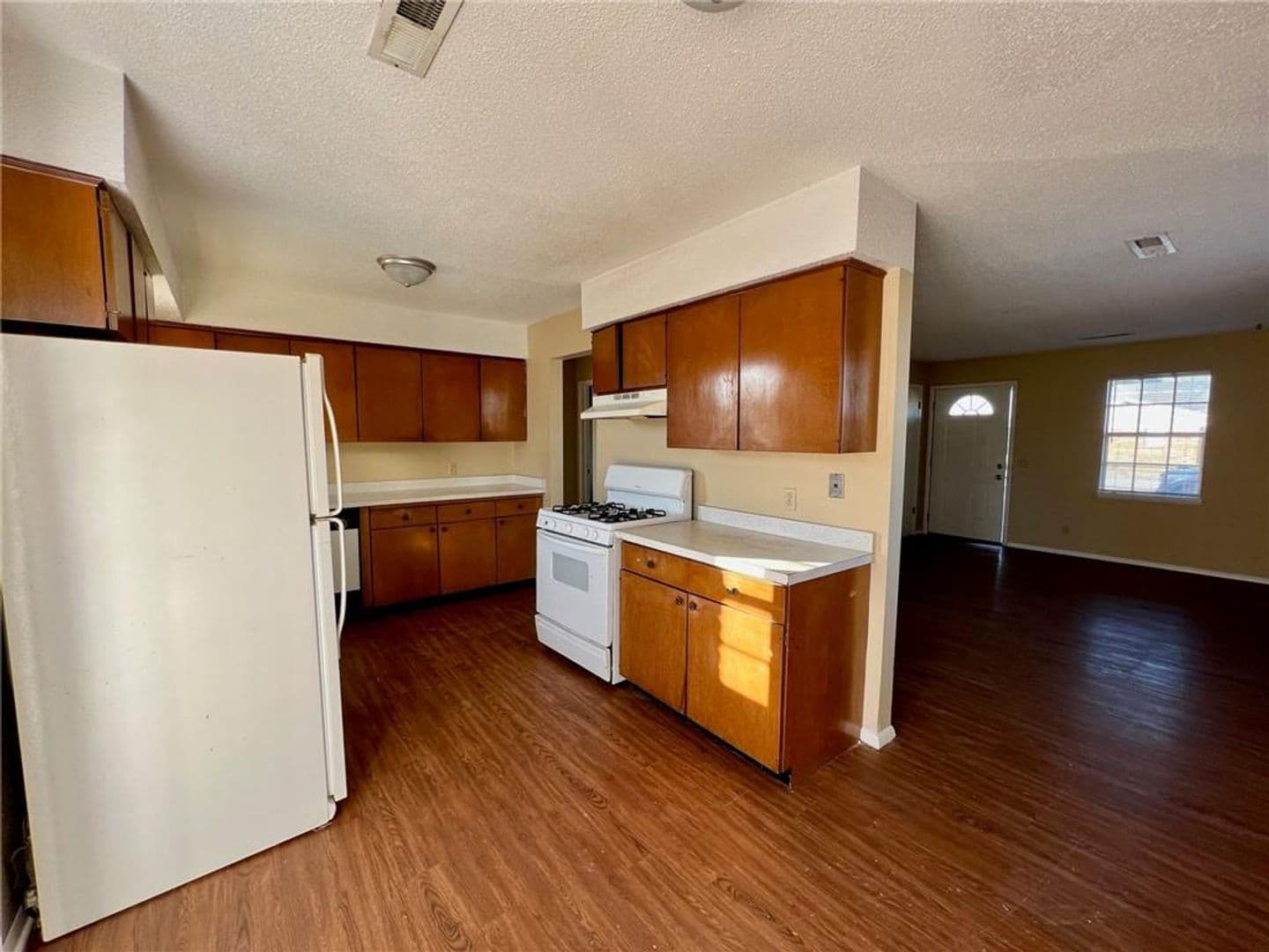 Springdale Apartment: Moore Apartements and Duplexes