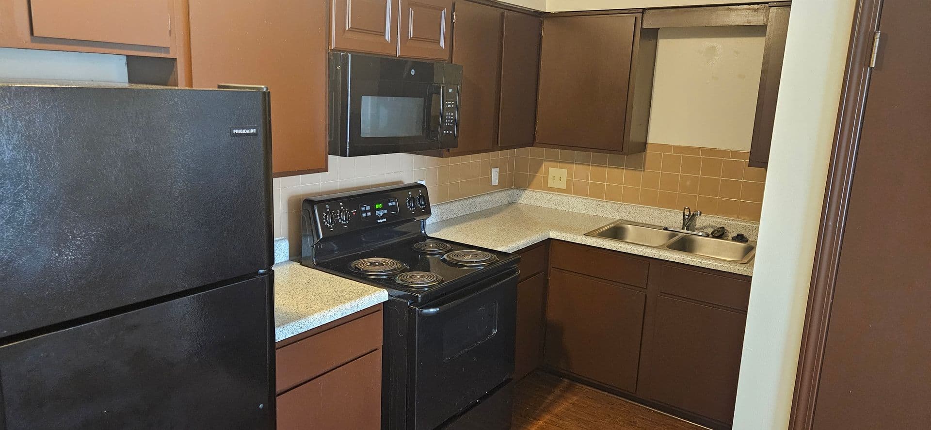 Fayetteville Apartment: 628 N Whitham