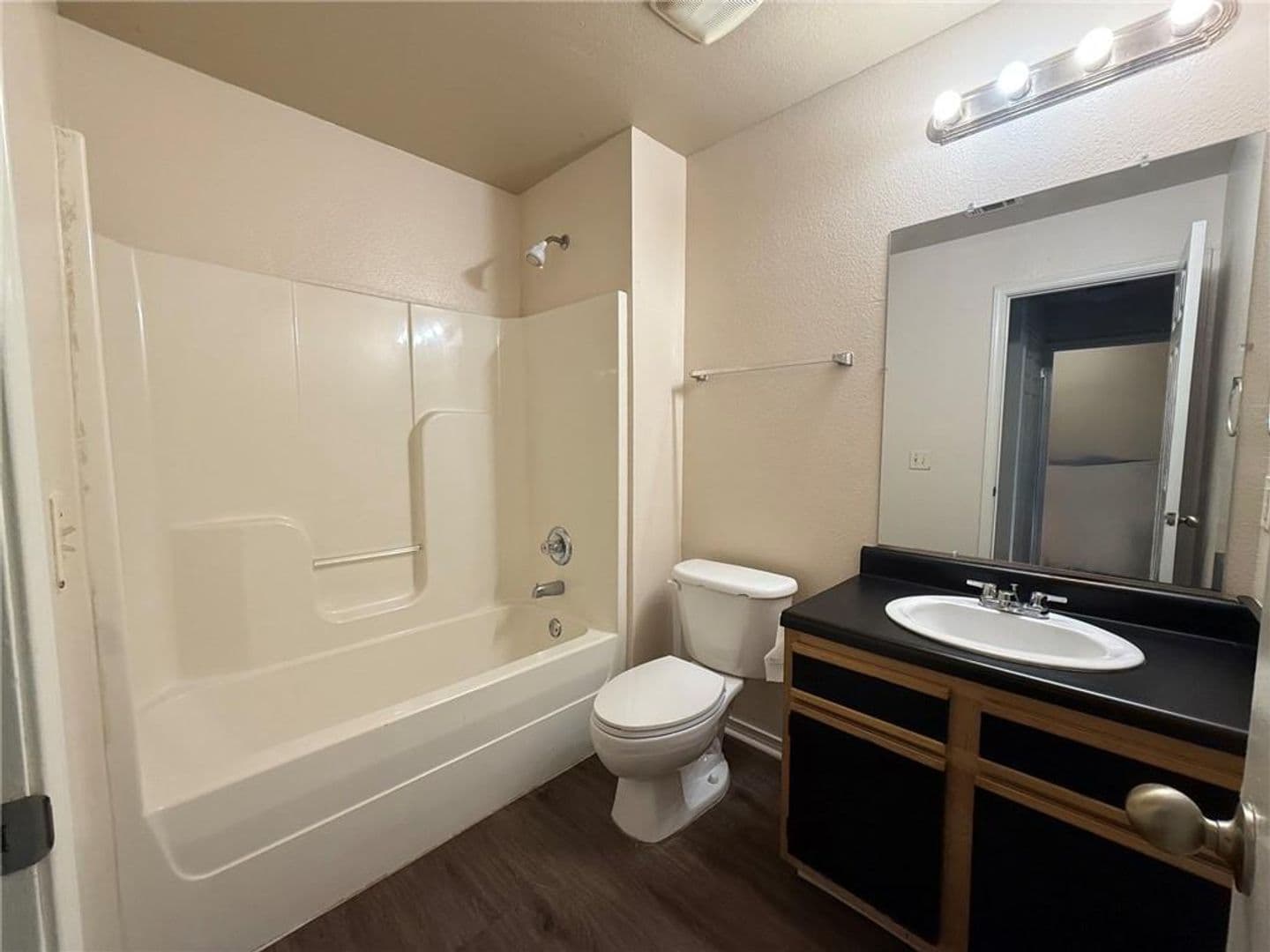 Fayetteville Apartment: Piedmont Pl