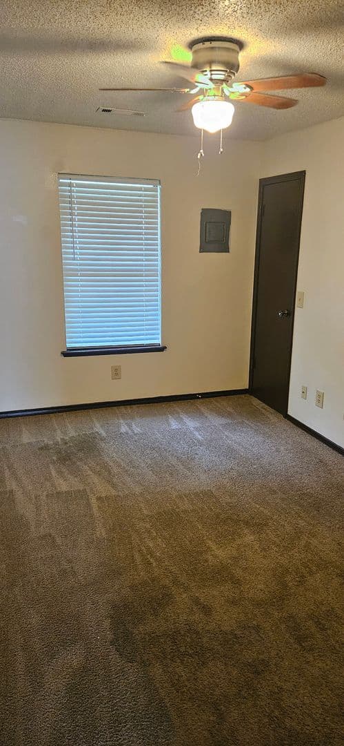 Fayetteville Apartment: 628 N Whitham