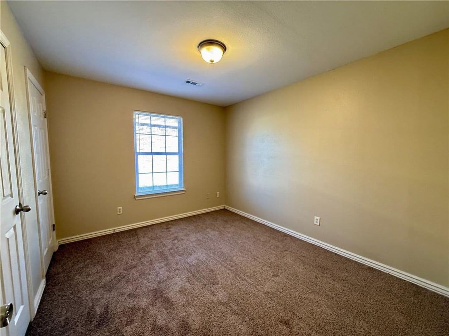Centerton Apartment: 255 - 257 Graystone