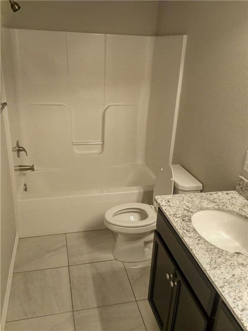 Rogers Apartment: 2725 - 2731 Kilimanjaro