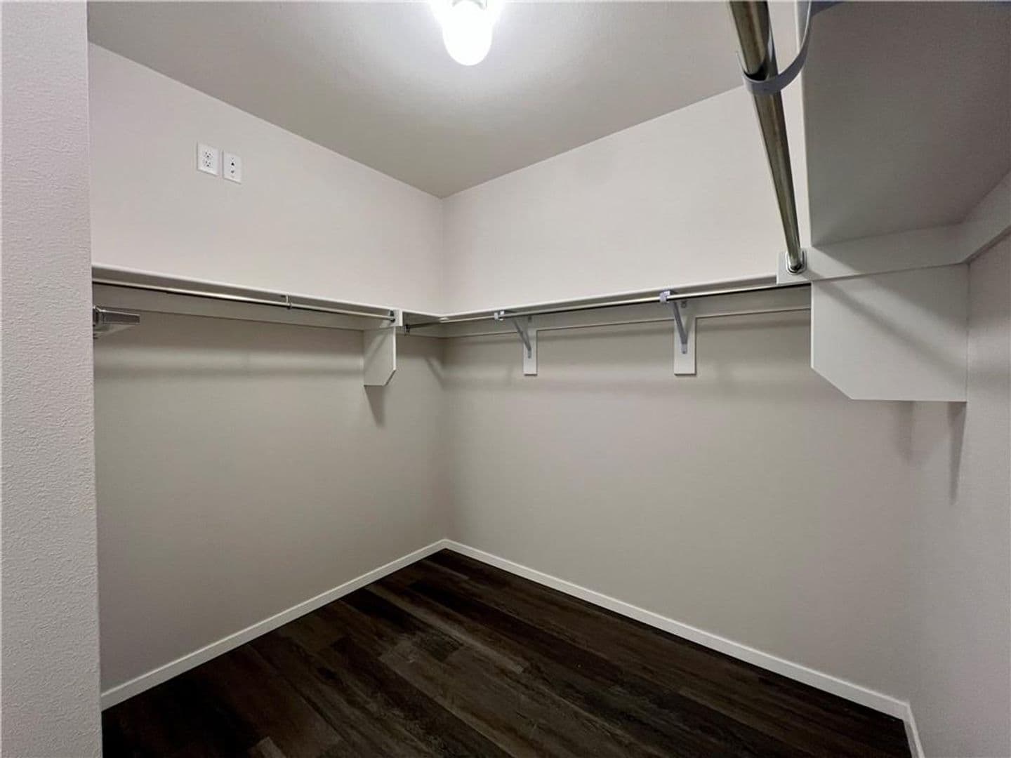 Farmington House: 3211 Gulley Ln