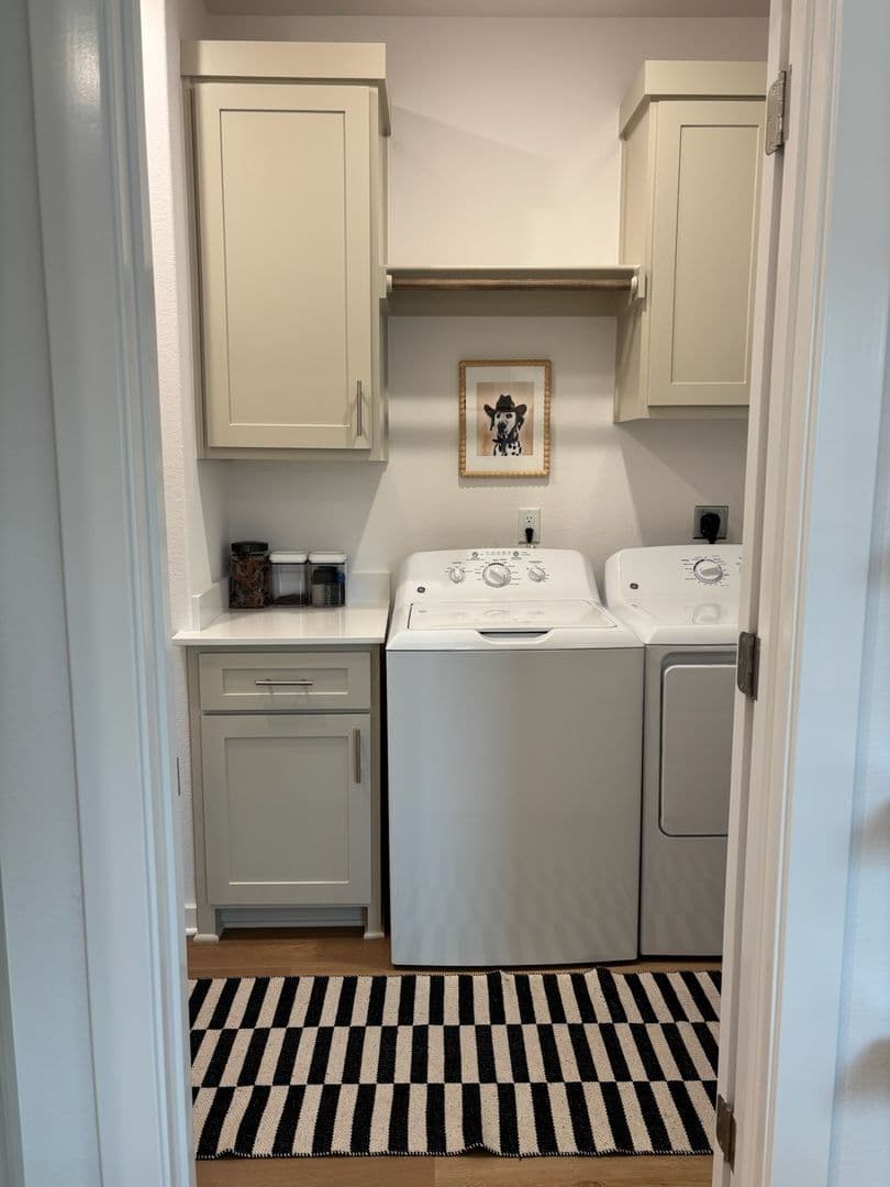 Fayetteville Apartment: Fayetteville