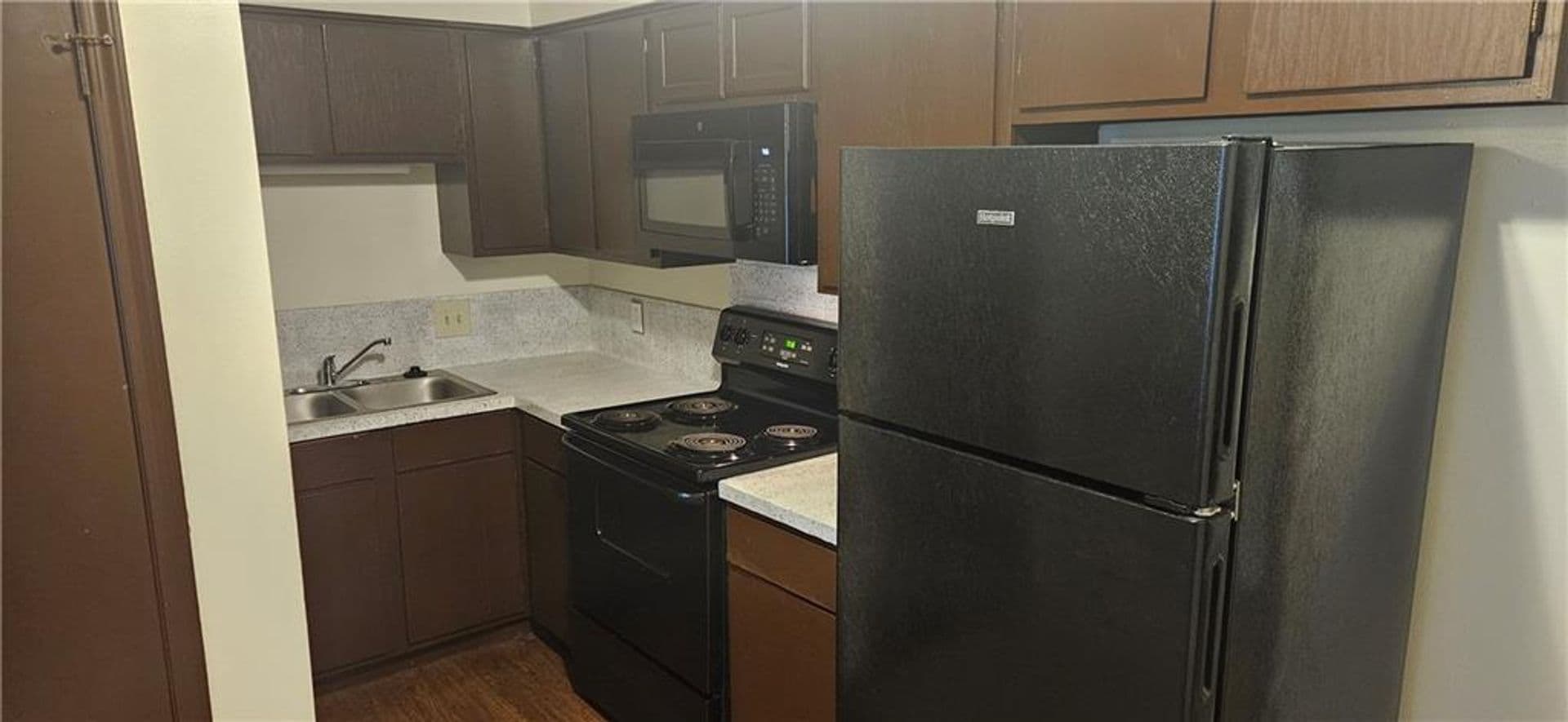 Fayetteville Apartment: 628 N Whitham