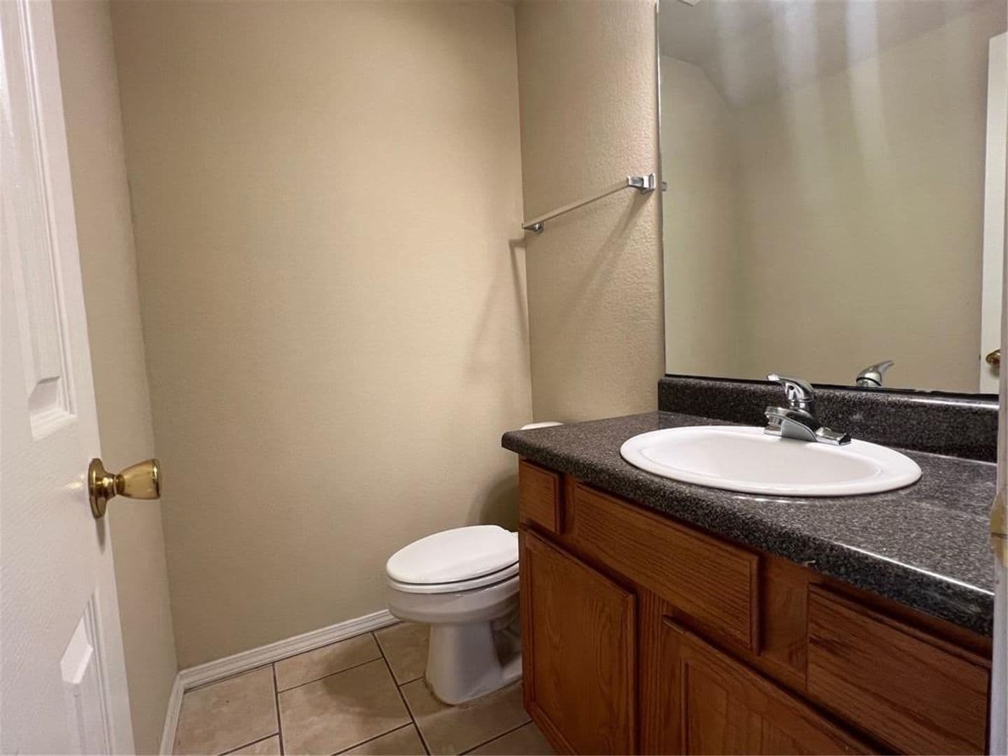 Fayetteville Apartment: 1682-1684 Evening