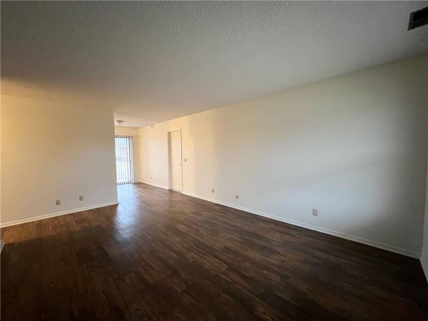 Springdale Apartment: Moore Apartements and Duplexes