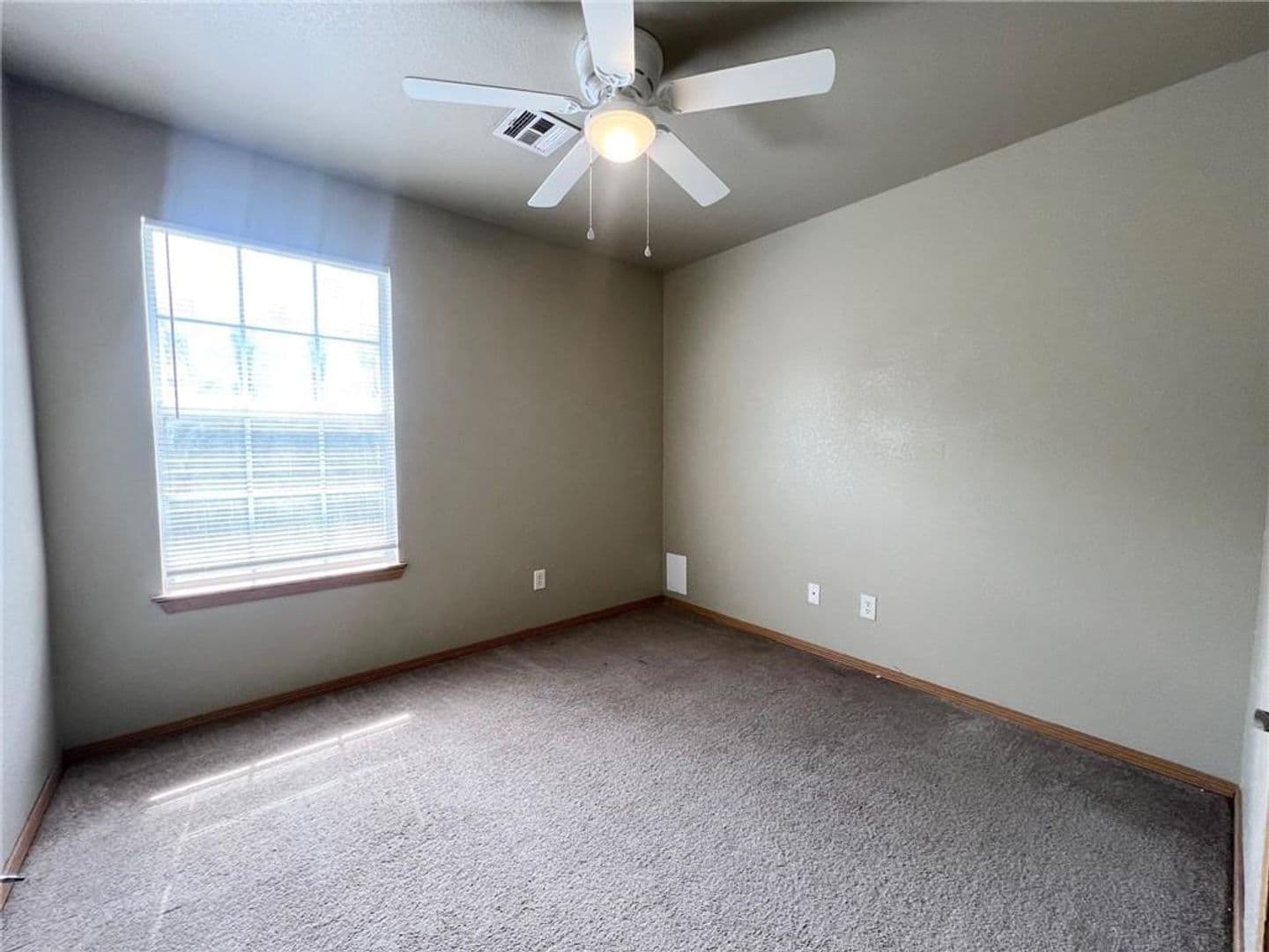 Springdale Apartment: 1186 Dove Loop