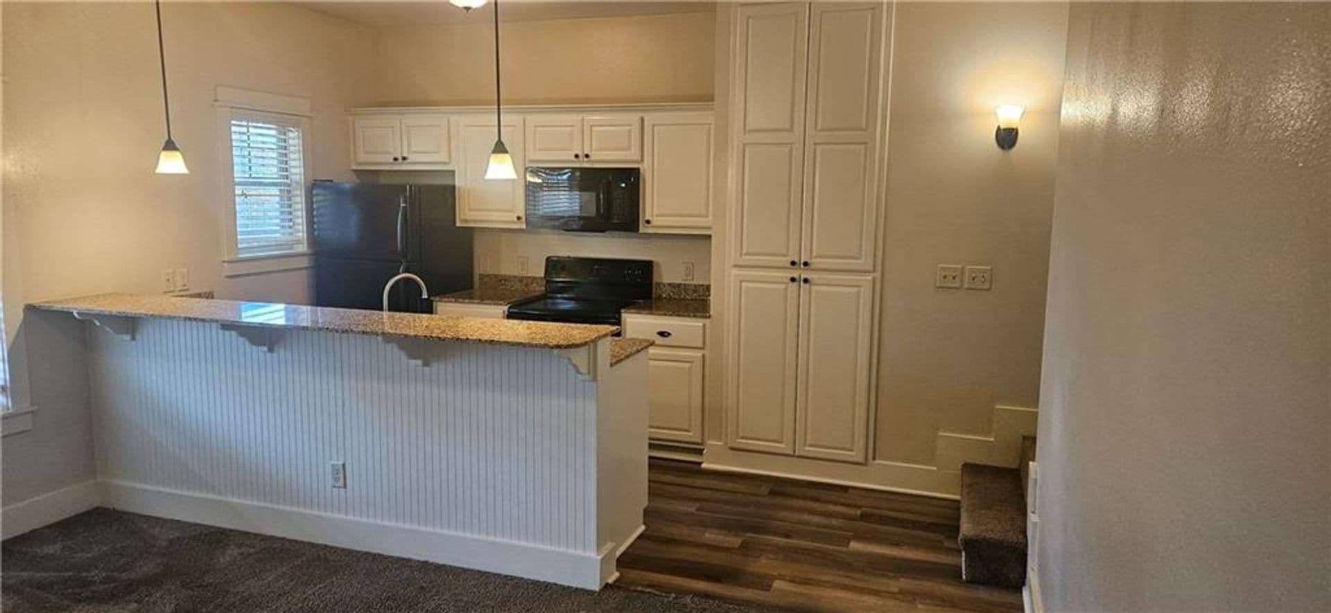 Fayetteville Apartment: Barnsbury
