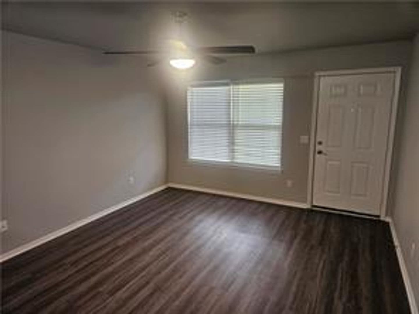 Rogers Apartment: 800 E Post Rd