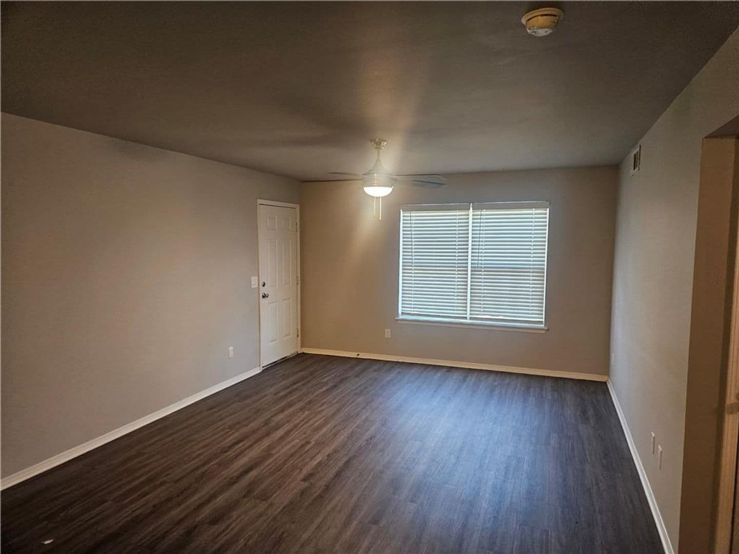 Rogers Apartment: 800 E Post Rd