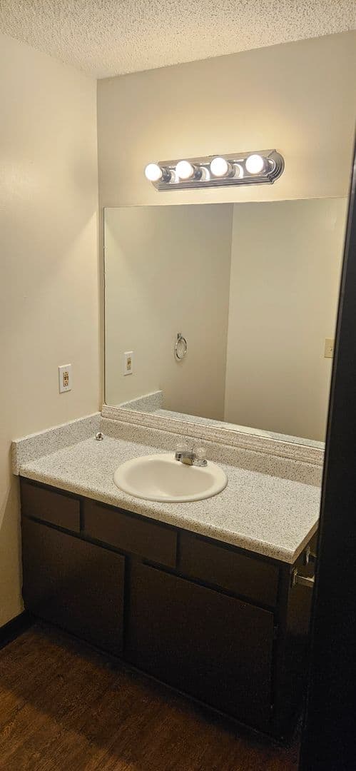 Fayetteville Apartment: 628 N Whitham