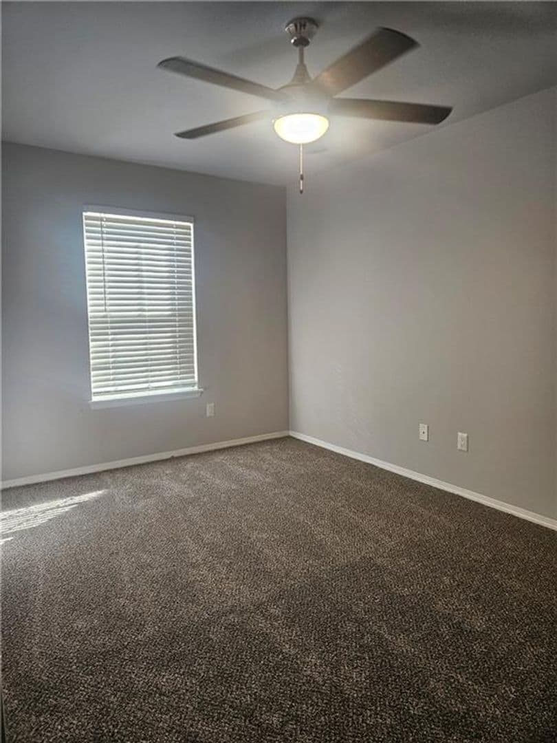 Rogers Apartment: 800 E Post Rd