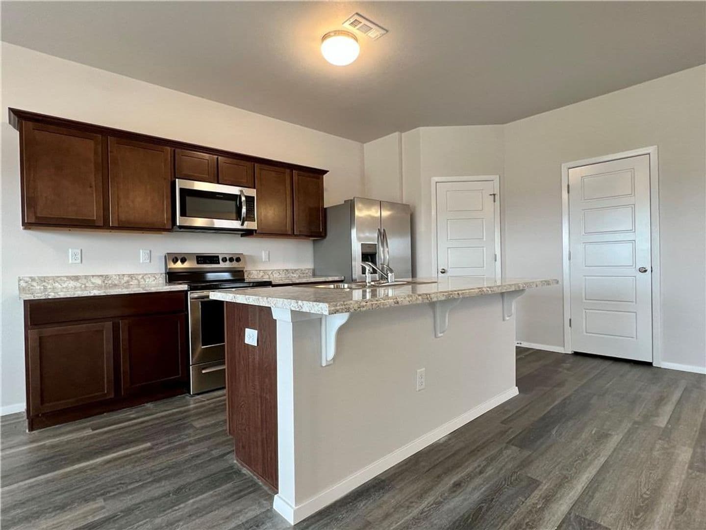 Farmington House: 3321 Red Tail Way